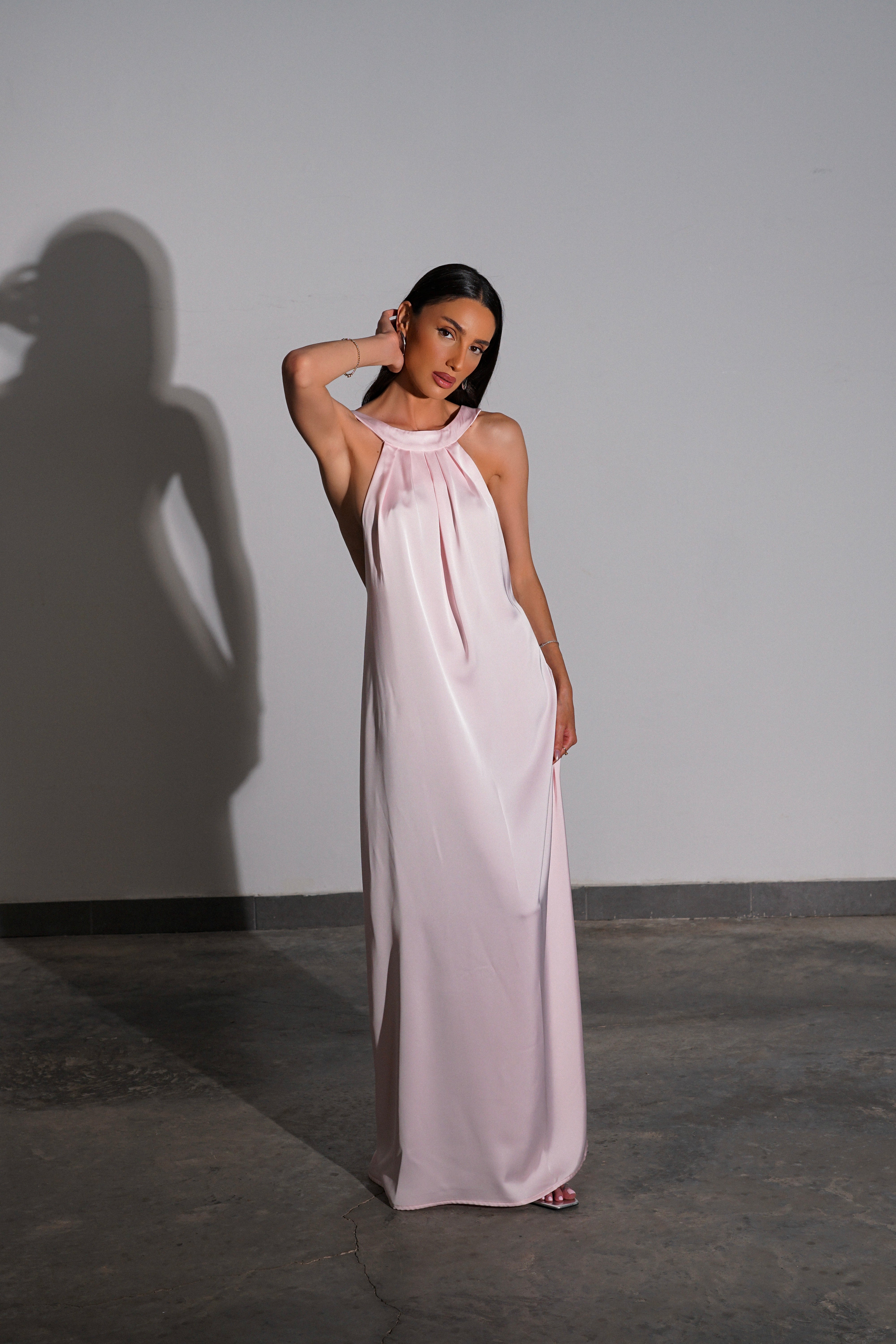 שמלת מקסי ארינה-ורוד