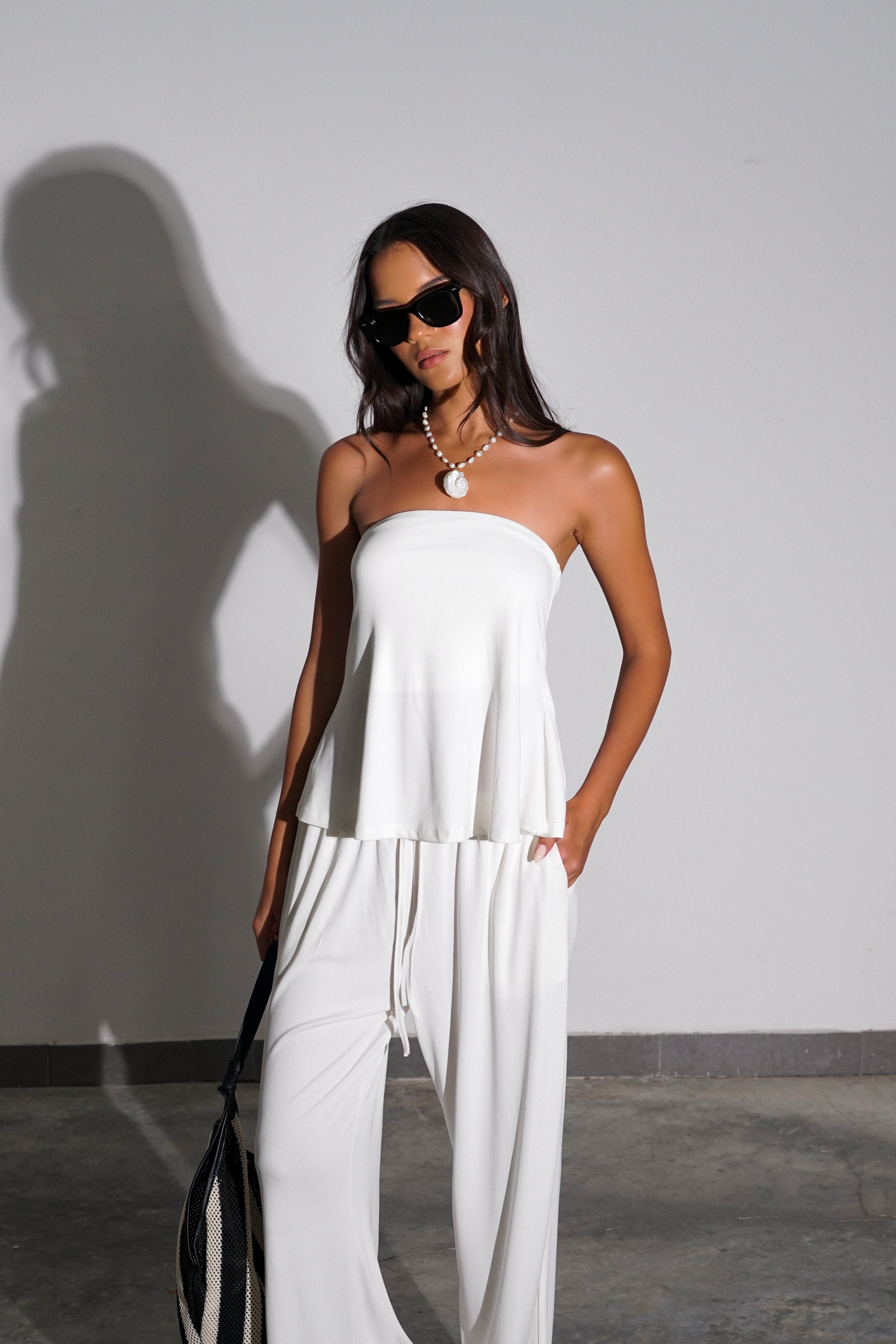 חליפת מוליאר-לבן