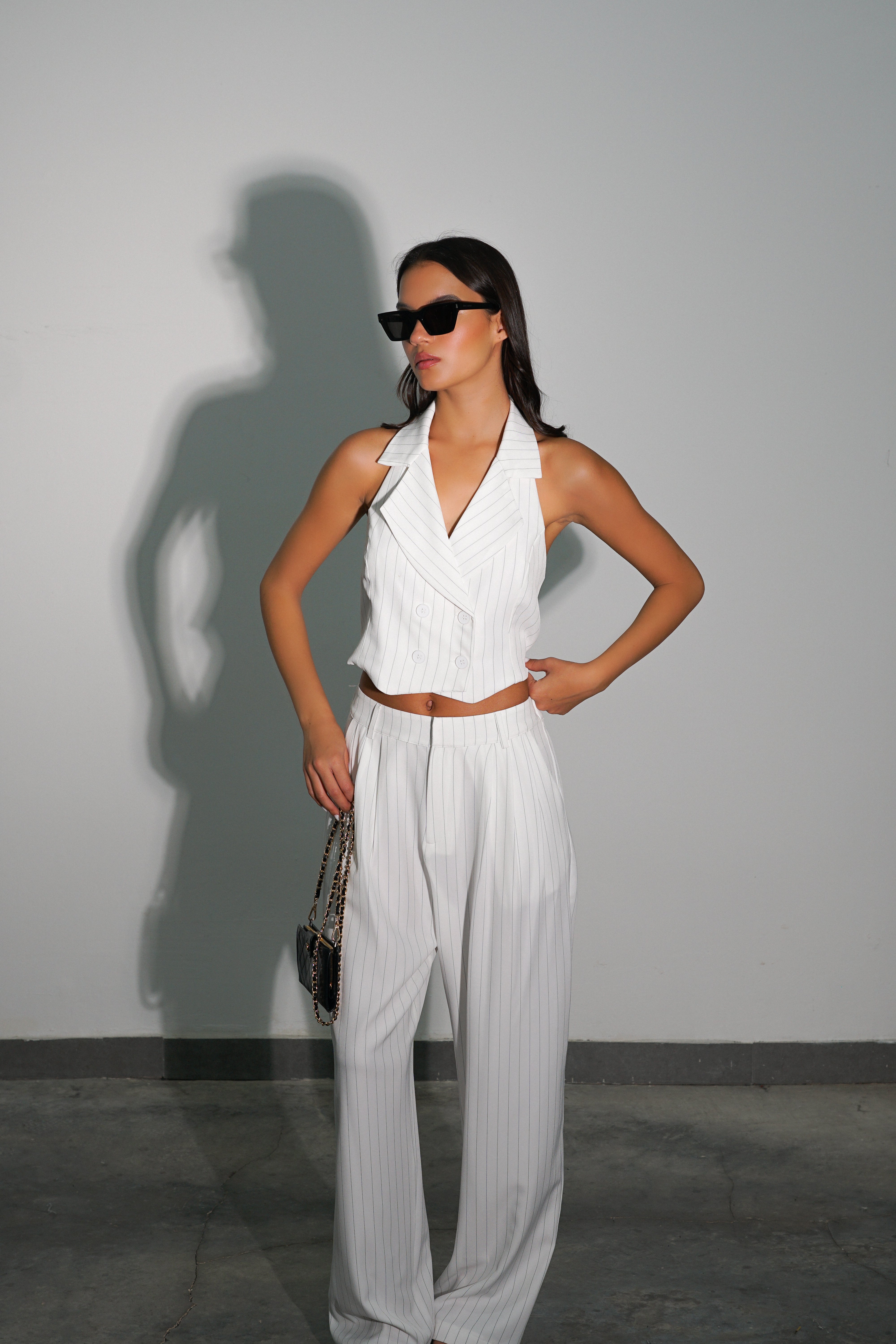 חליפת אנדי-לבן