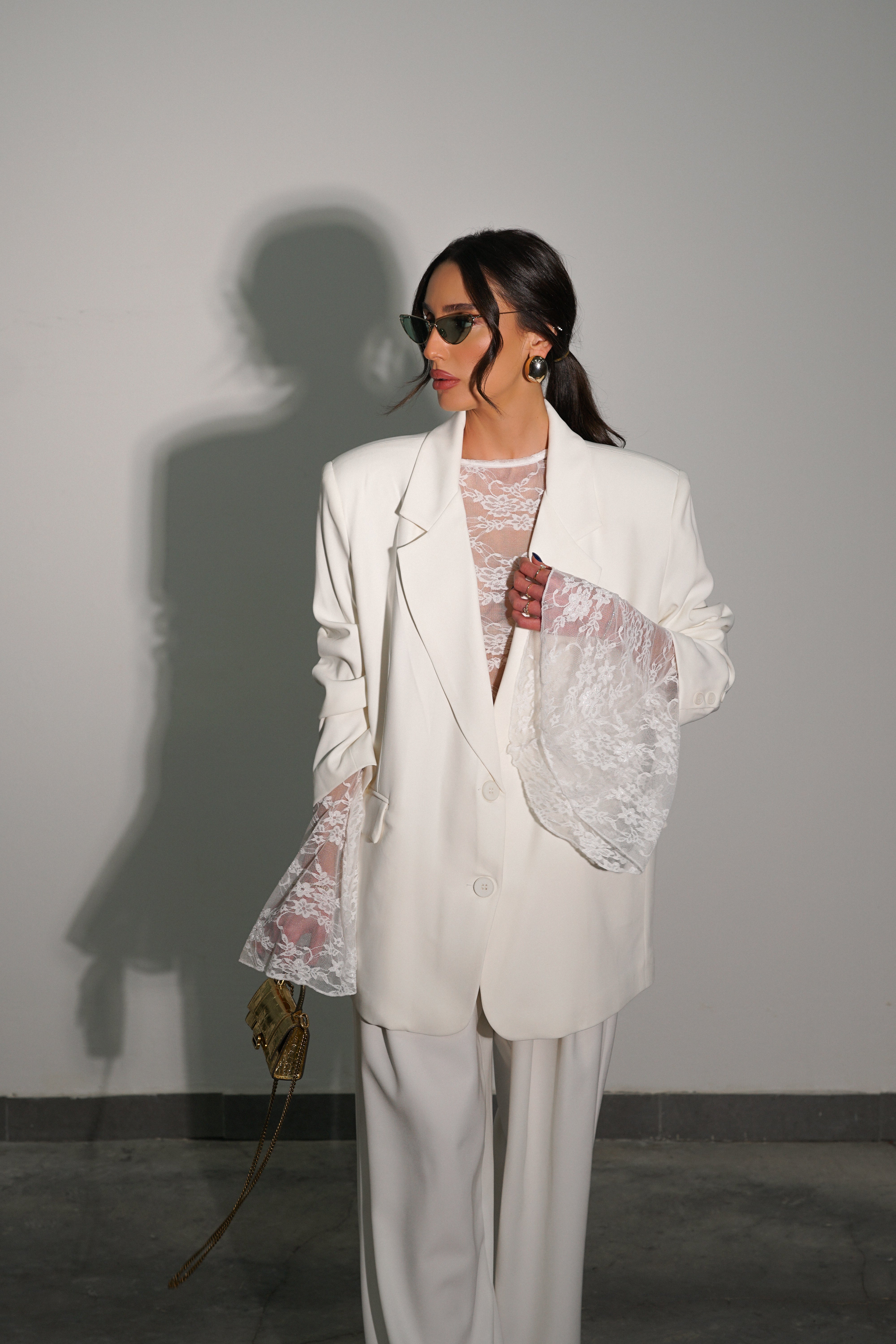 חליפת מיקלה-לבן