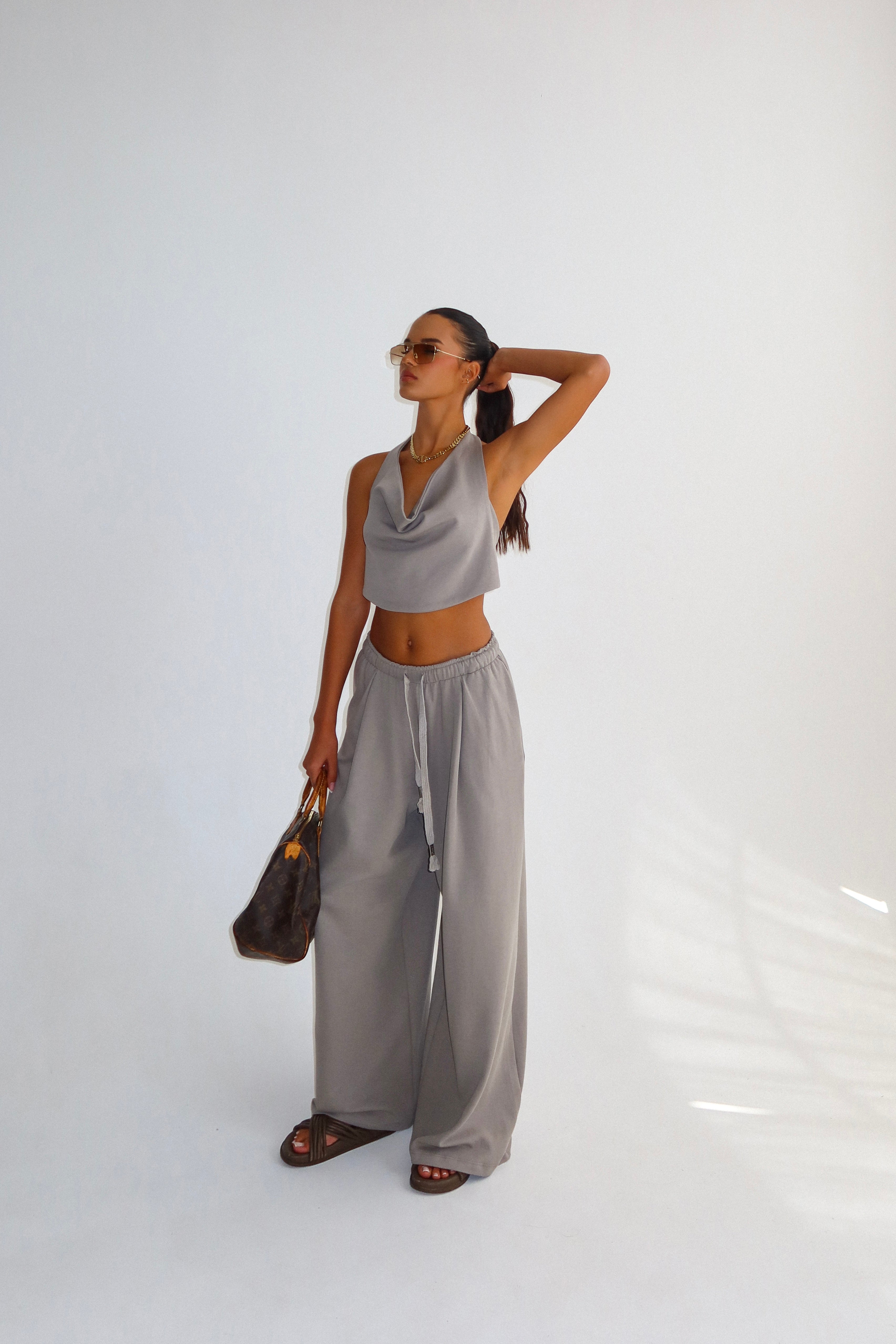 חליפת אמליה-אפור