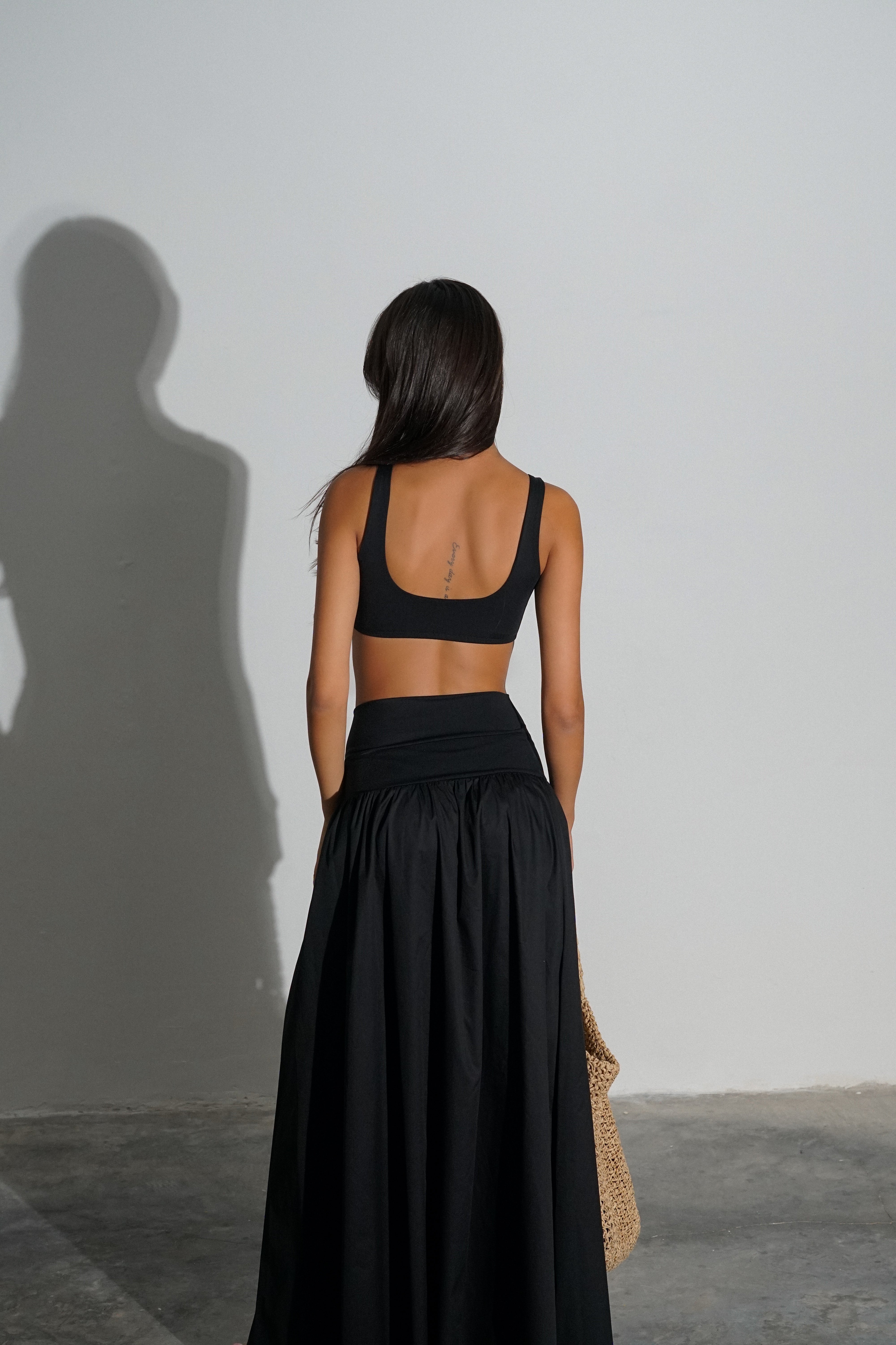 חליפת בקס-שחור