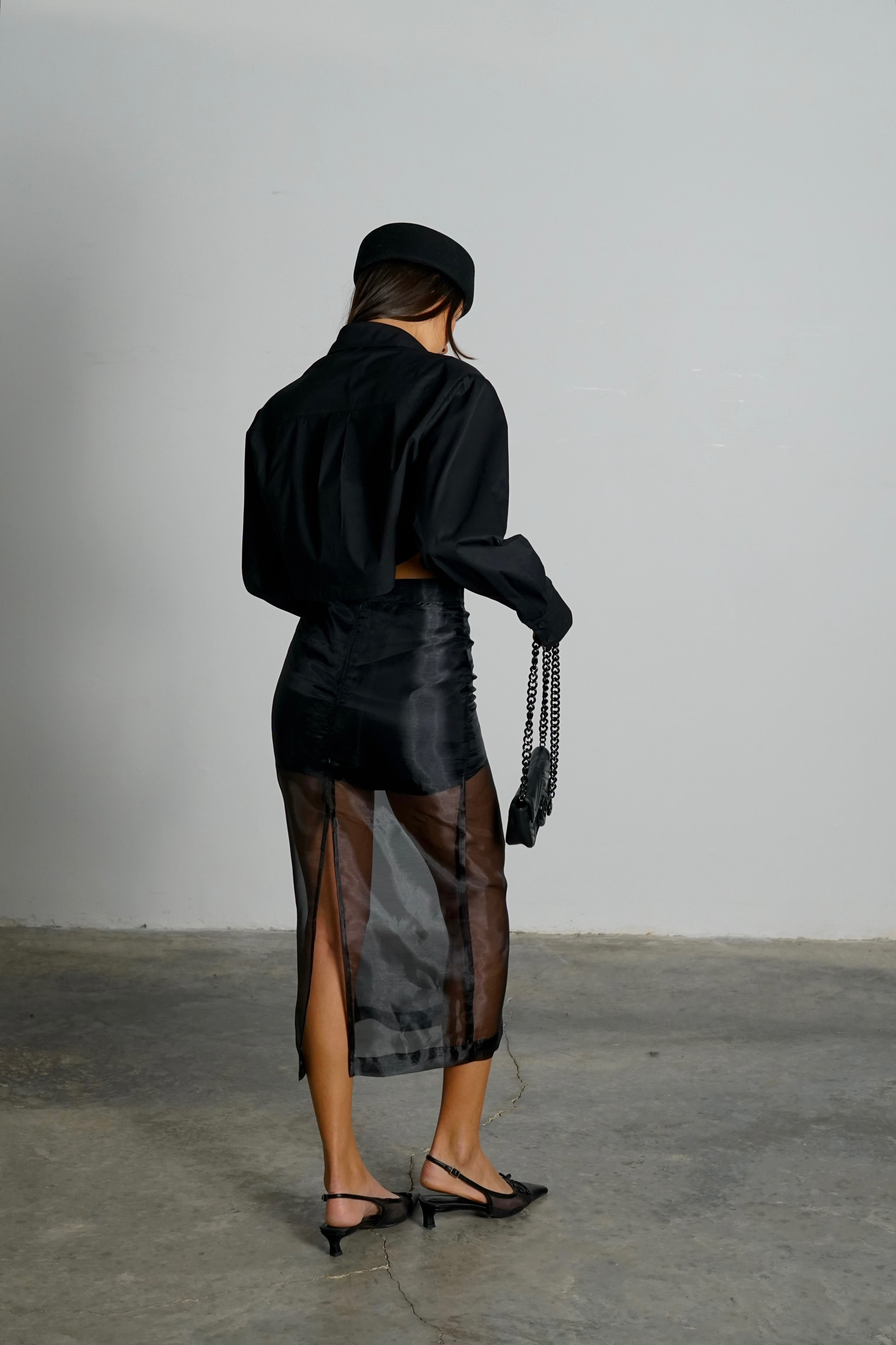 חולצת סטריפ-שחור