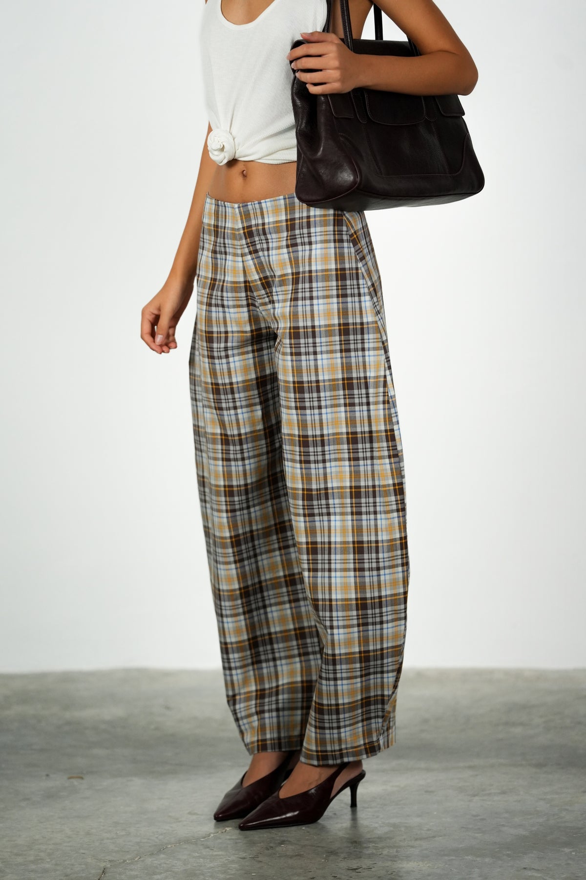 מכנסי האנט-צהוב כחול