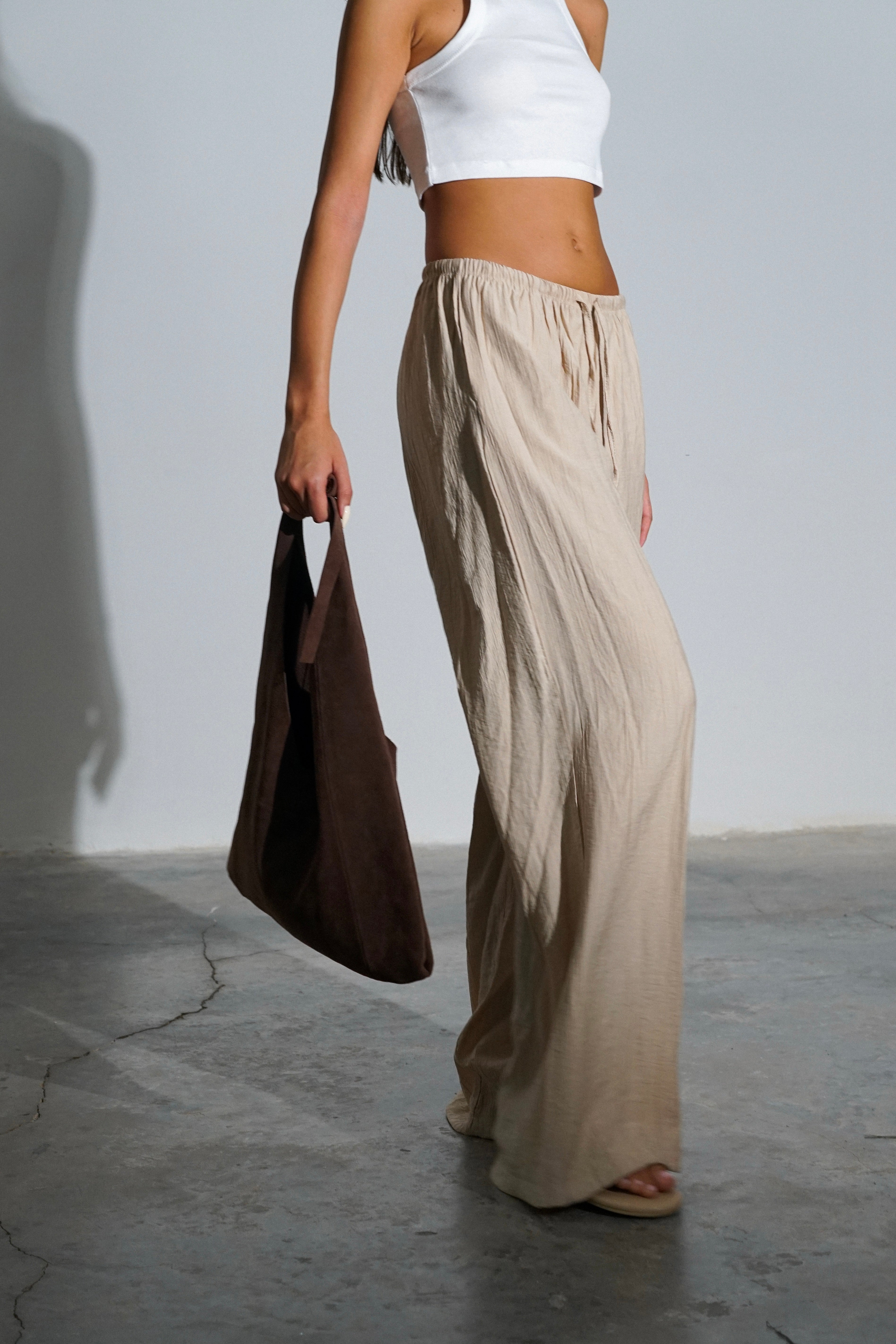 מכנסי אלכסה-אבן