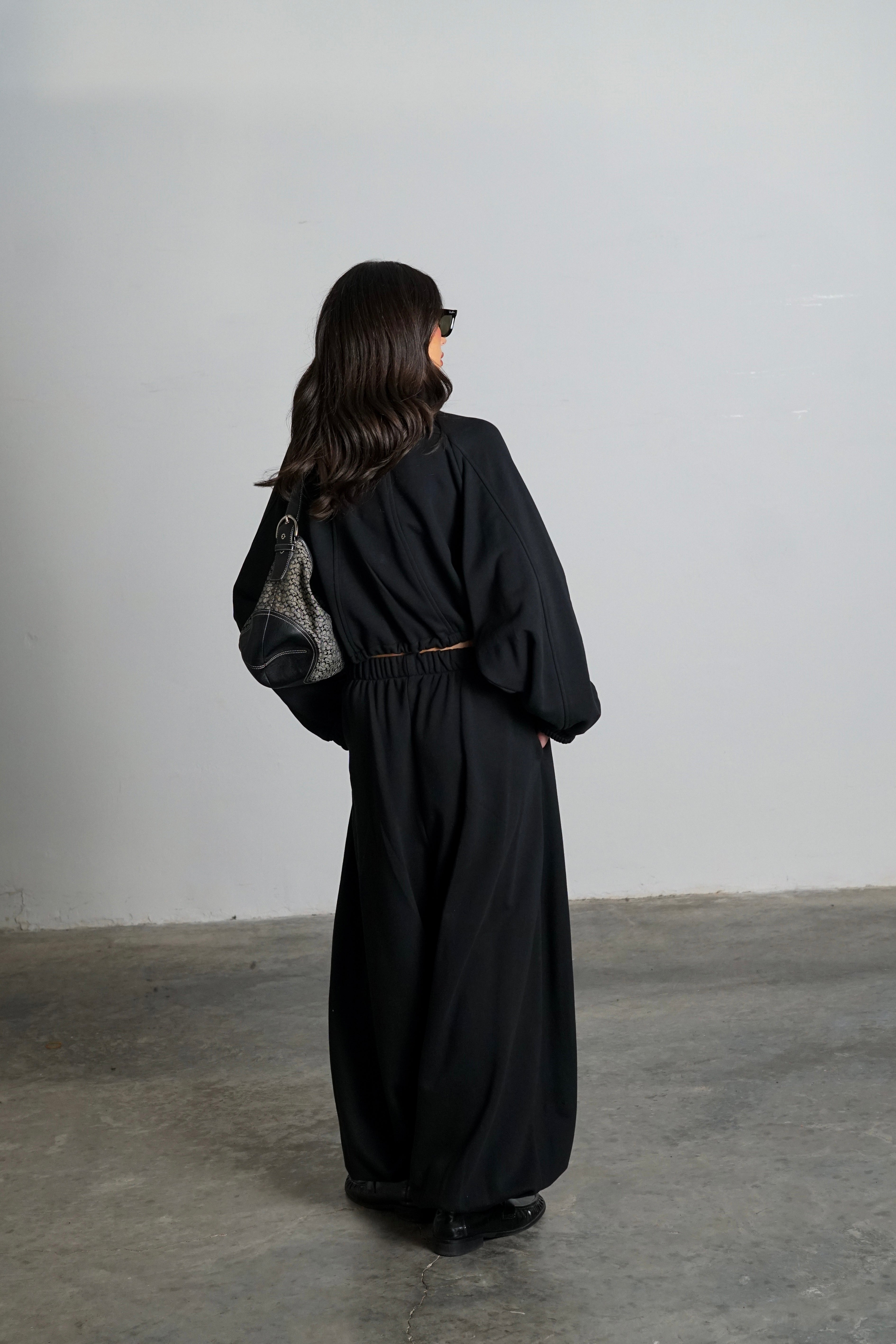 חליפת ריטרי-שחור