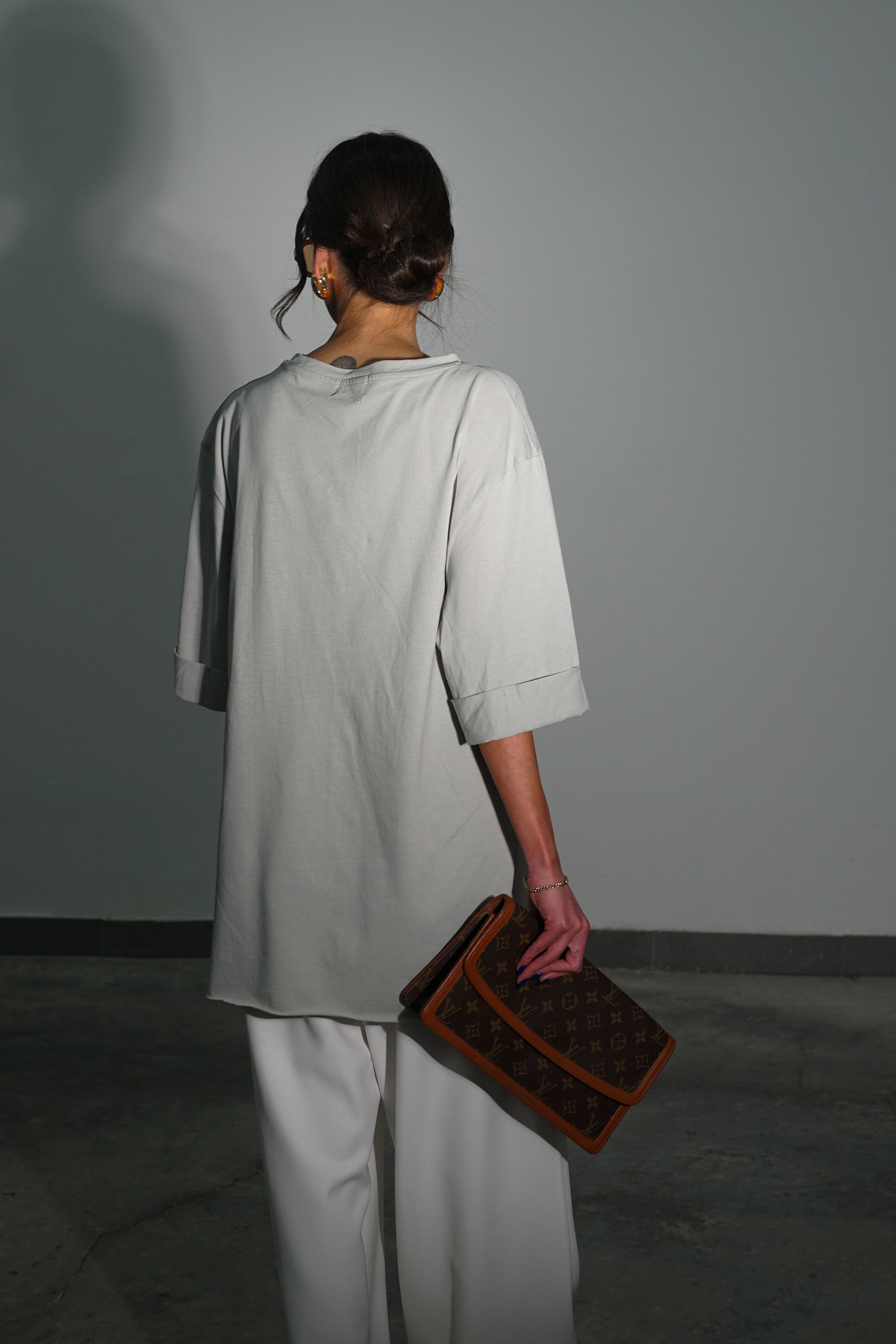 חולצת מייגן-אפור ירוק