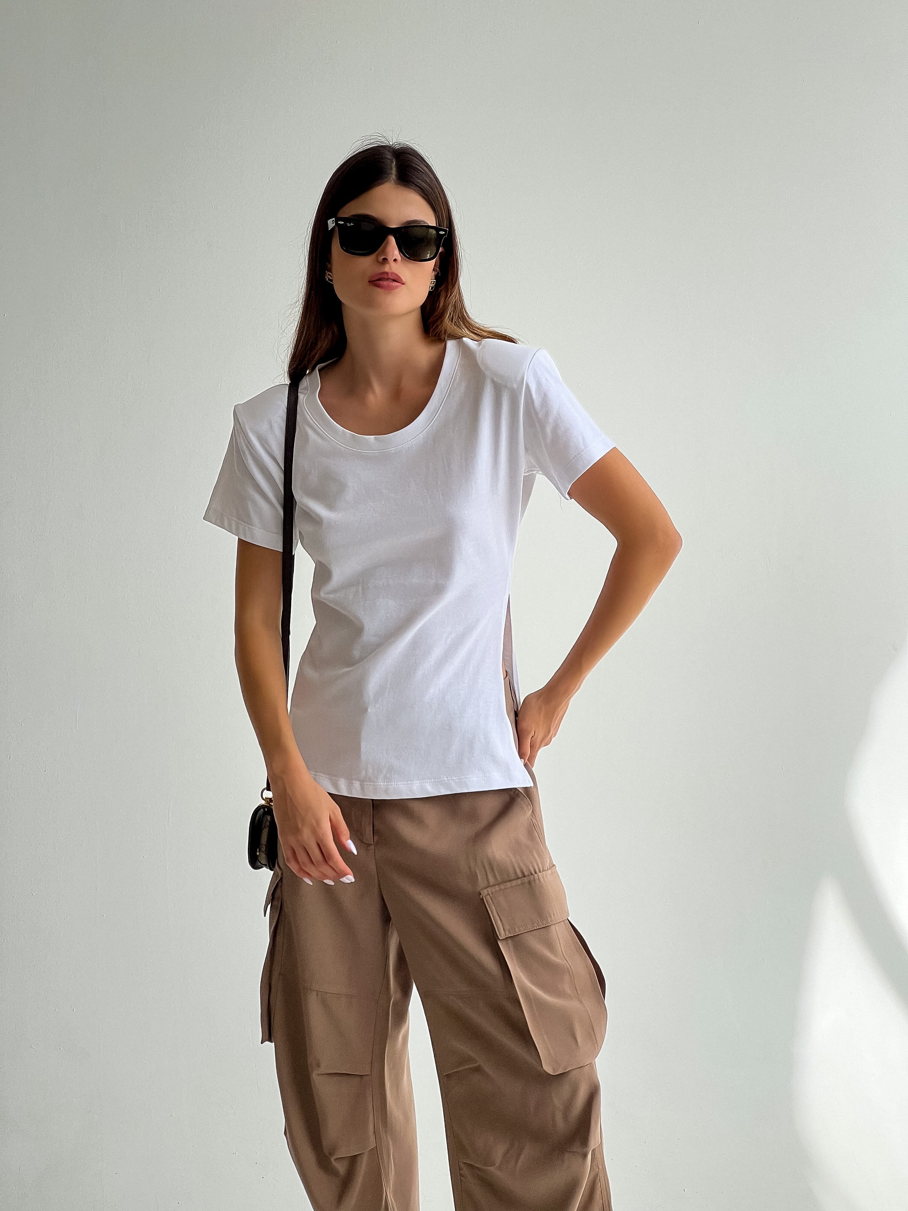 חולצת בייסיק כריות-לבן