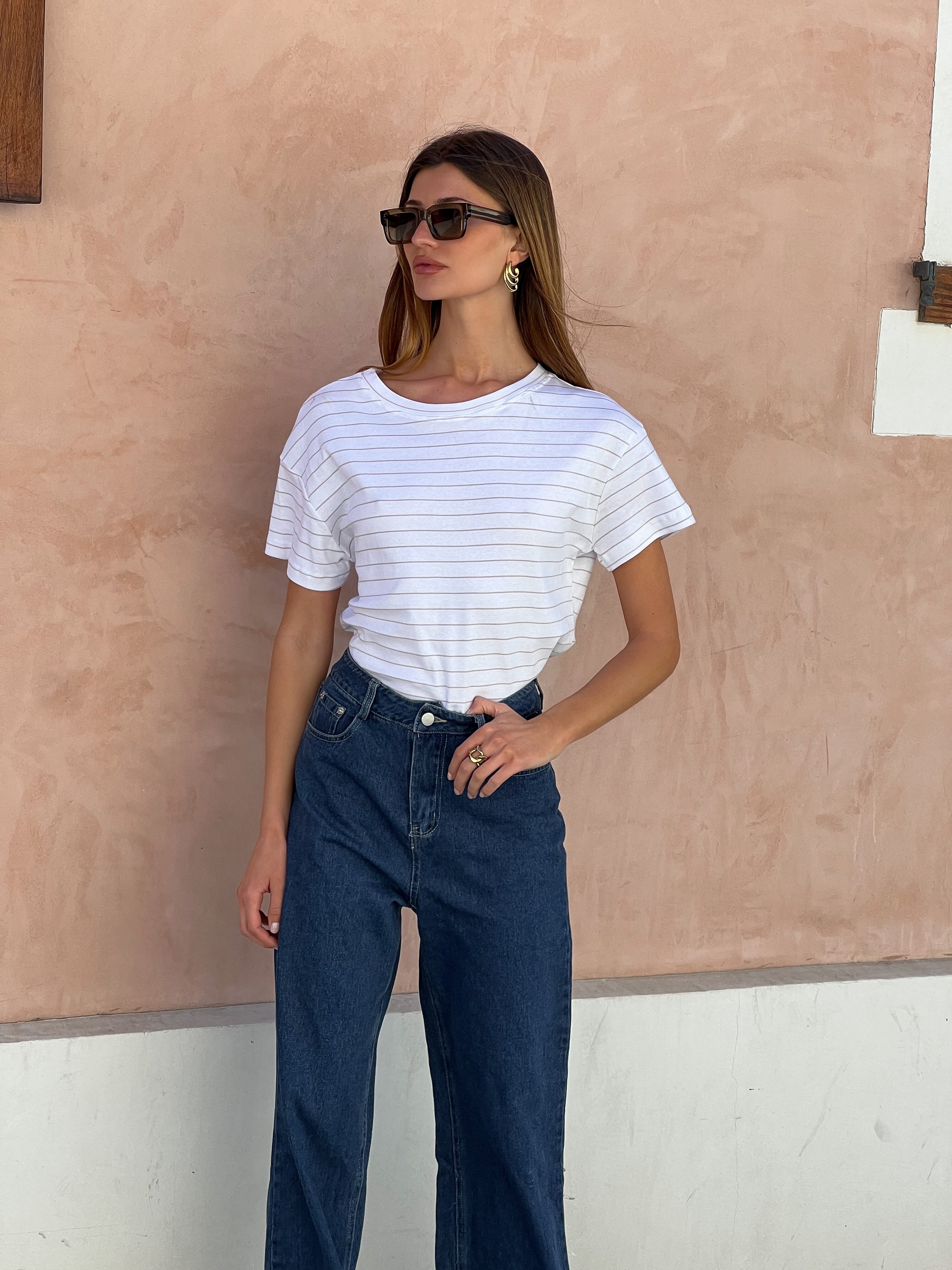 חולצת בייס פסים - לבן אבן