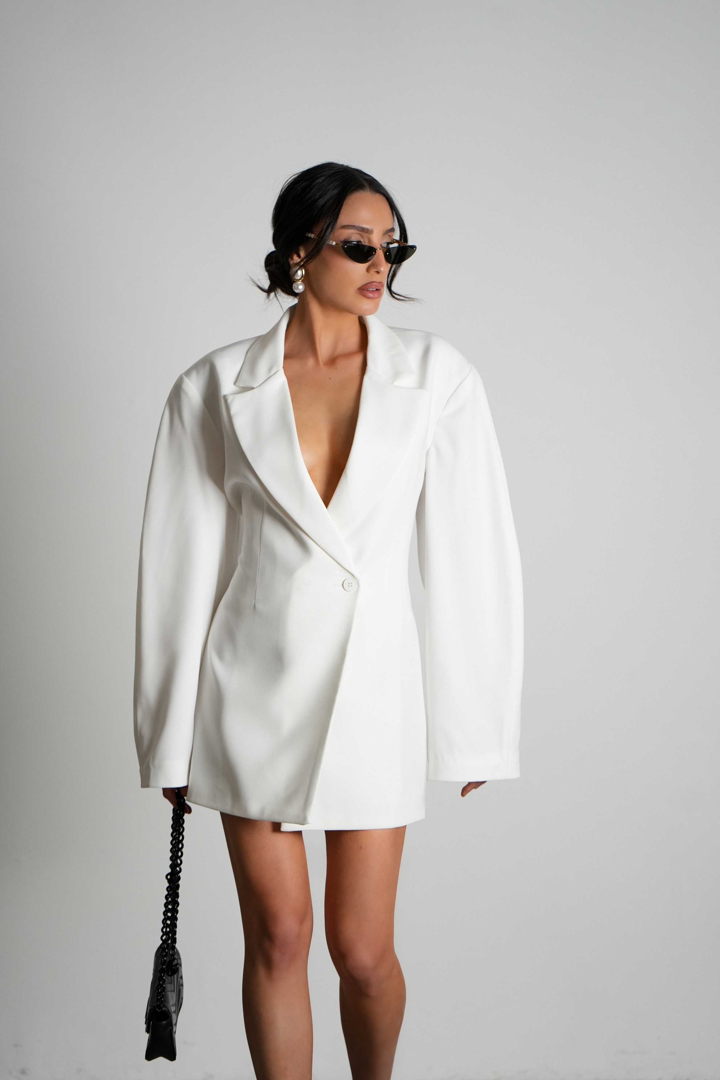 שמלת נייטי-לבן