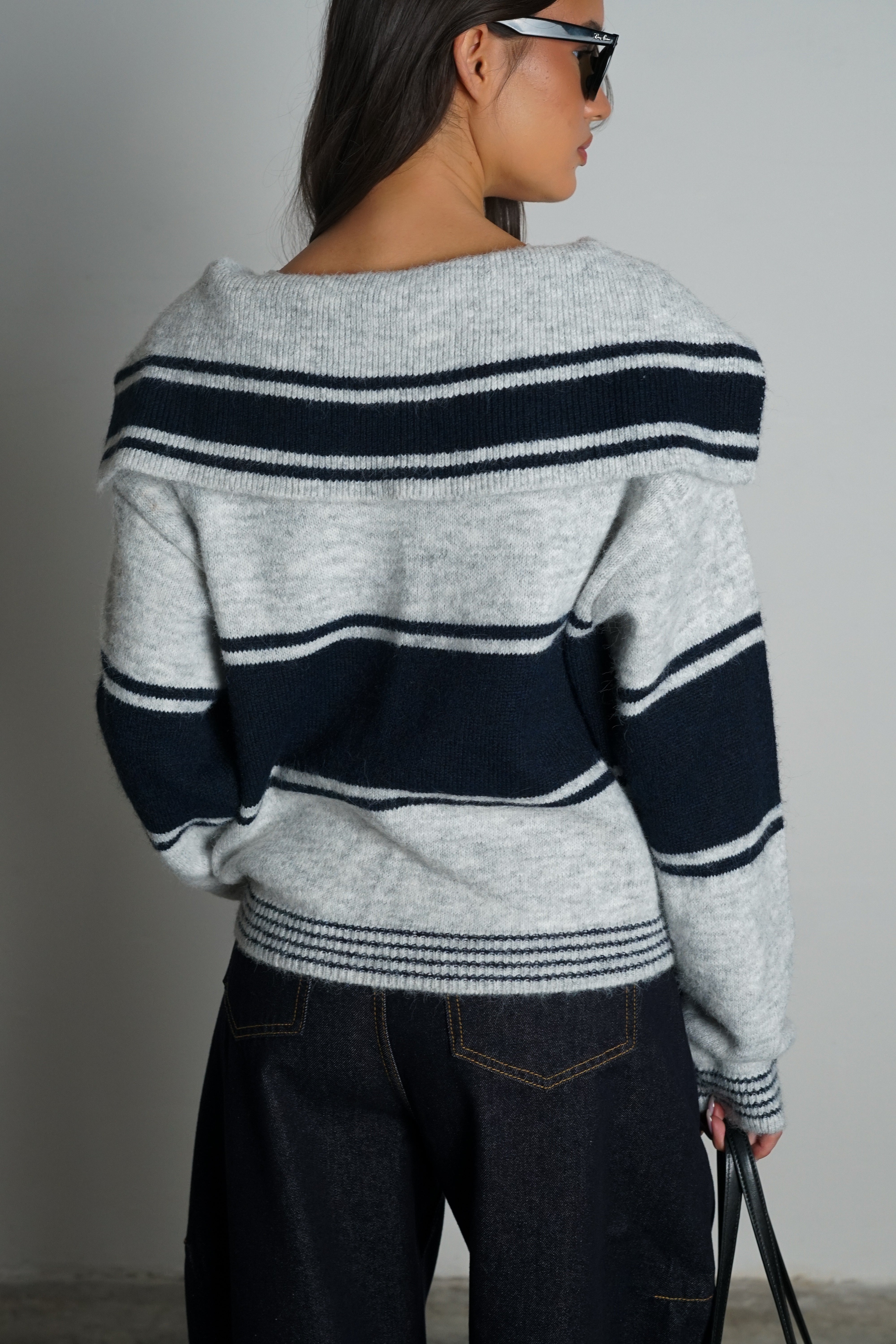 סריג אדאה-אפור