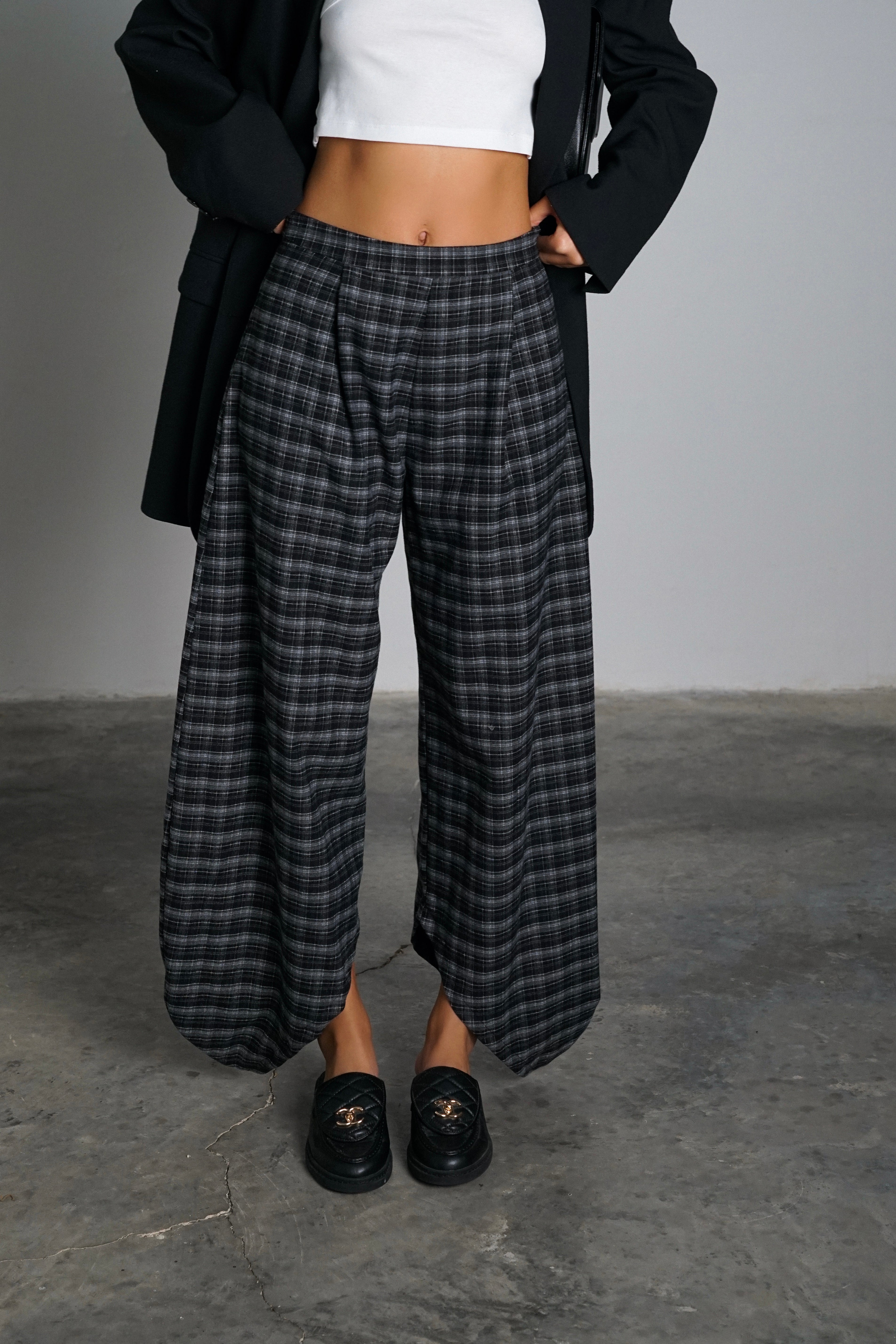 מכנסי אייזיק-שחור