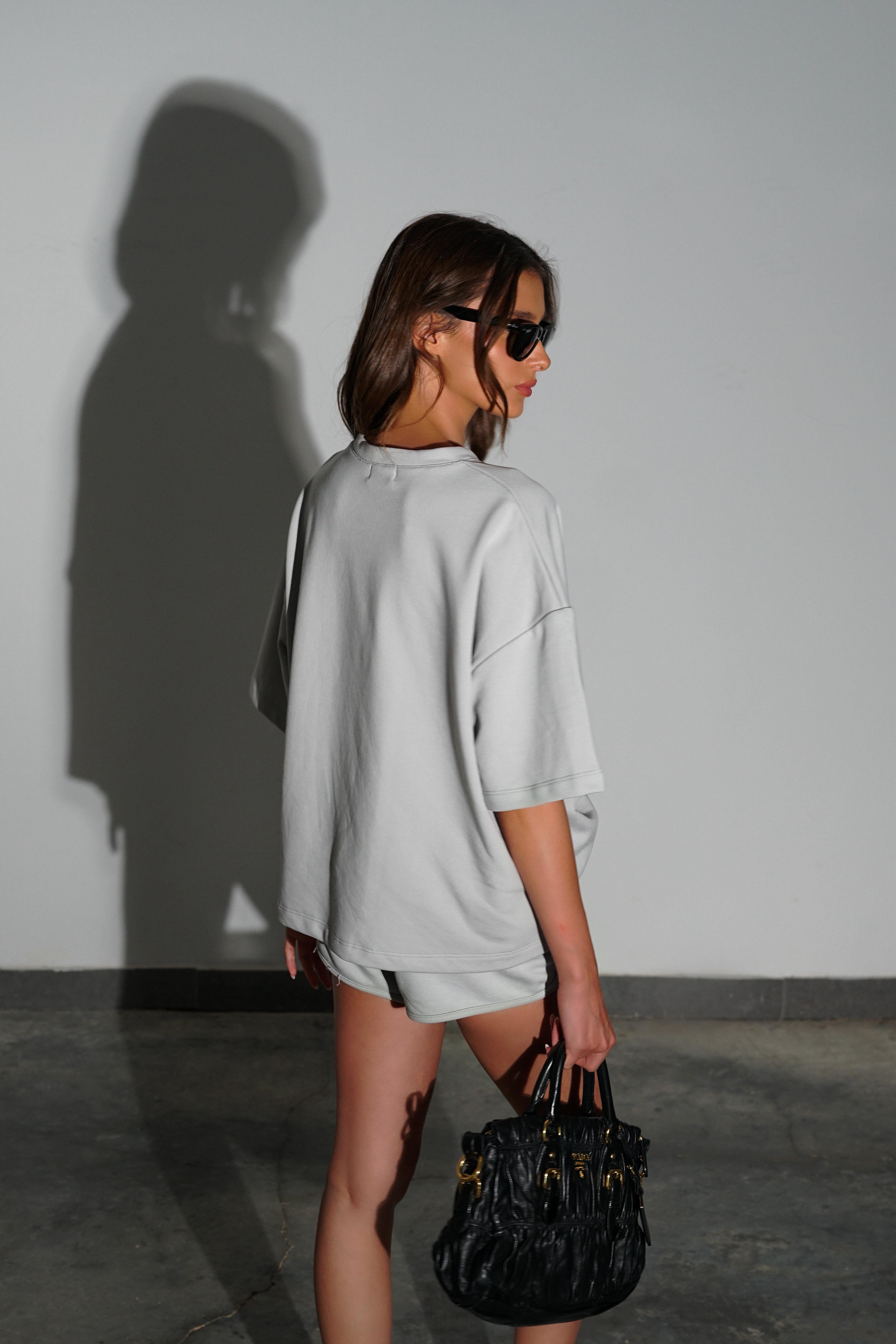 חליפת שריז-אפור