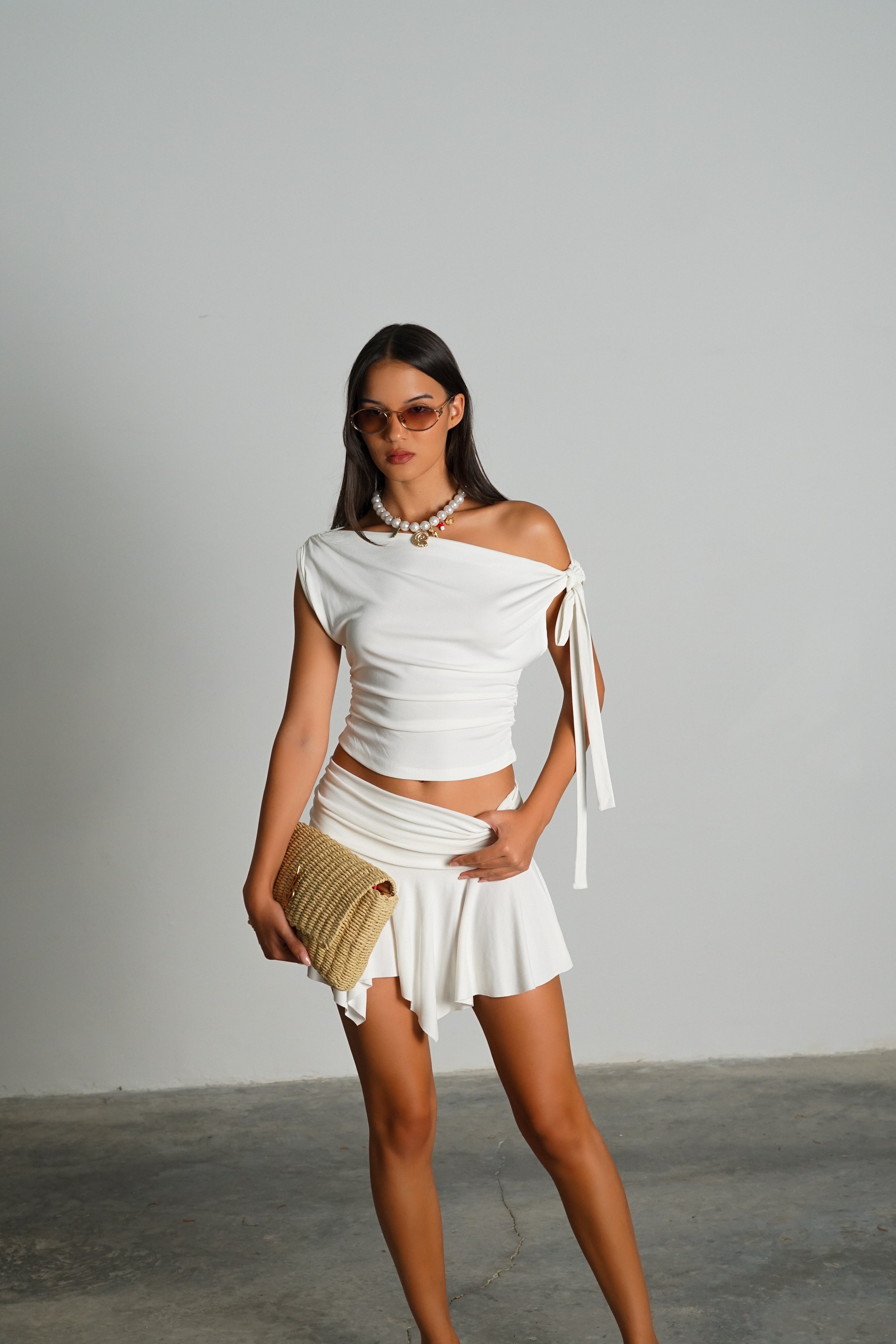 חליפת פוג'י-לבן