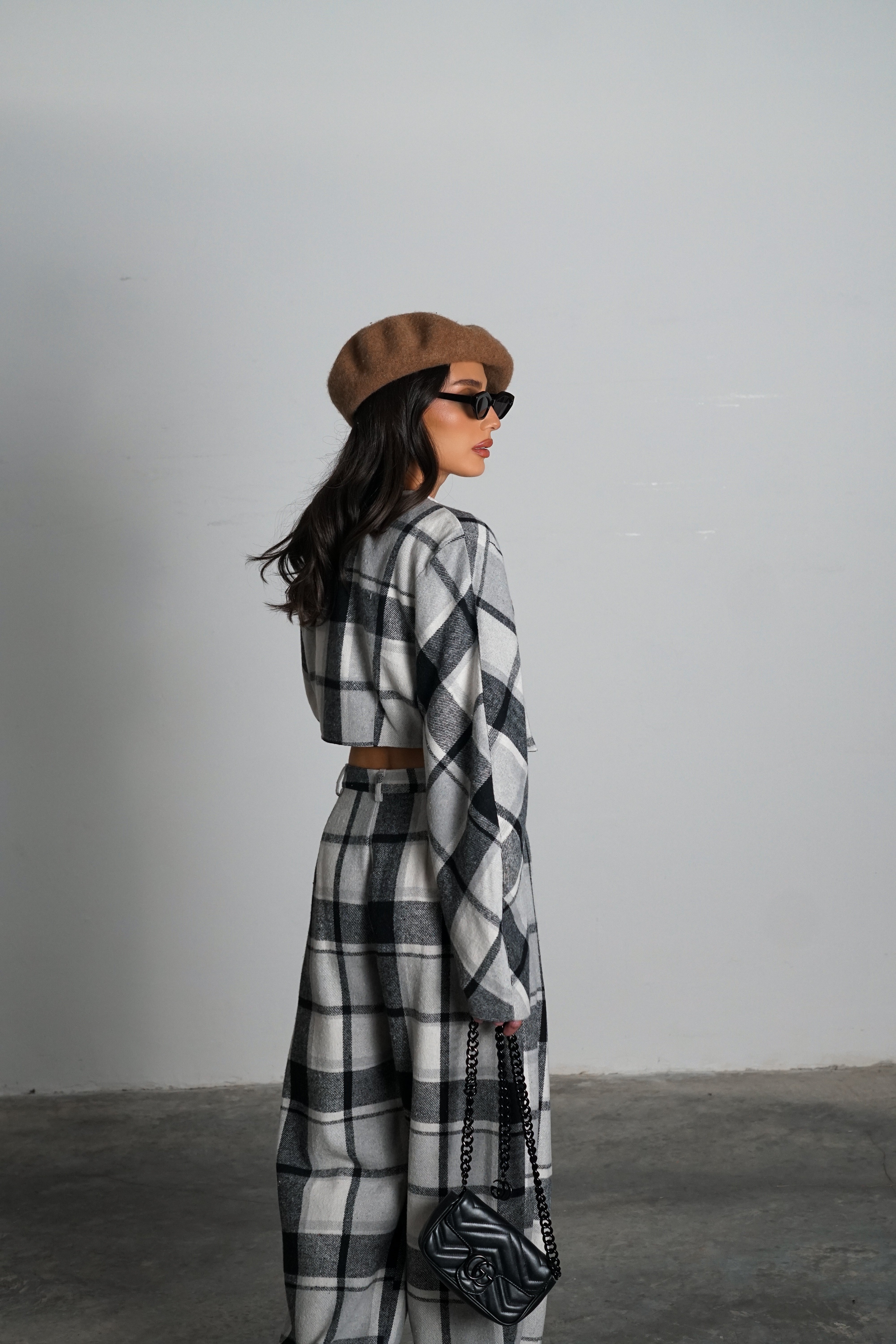 חליפת פטיסר-אפור