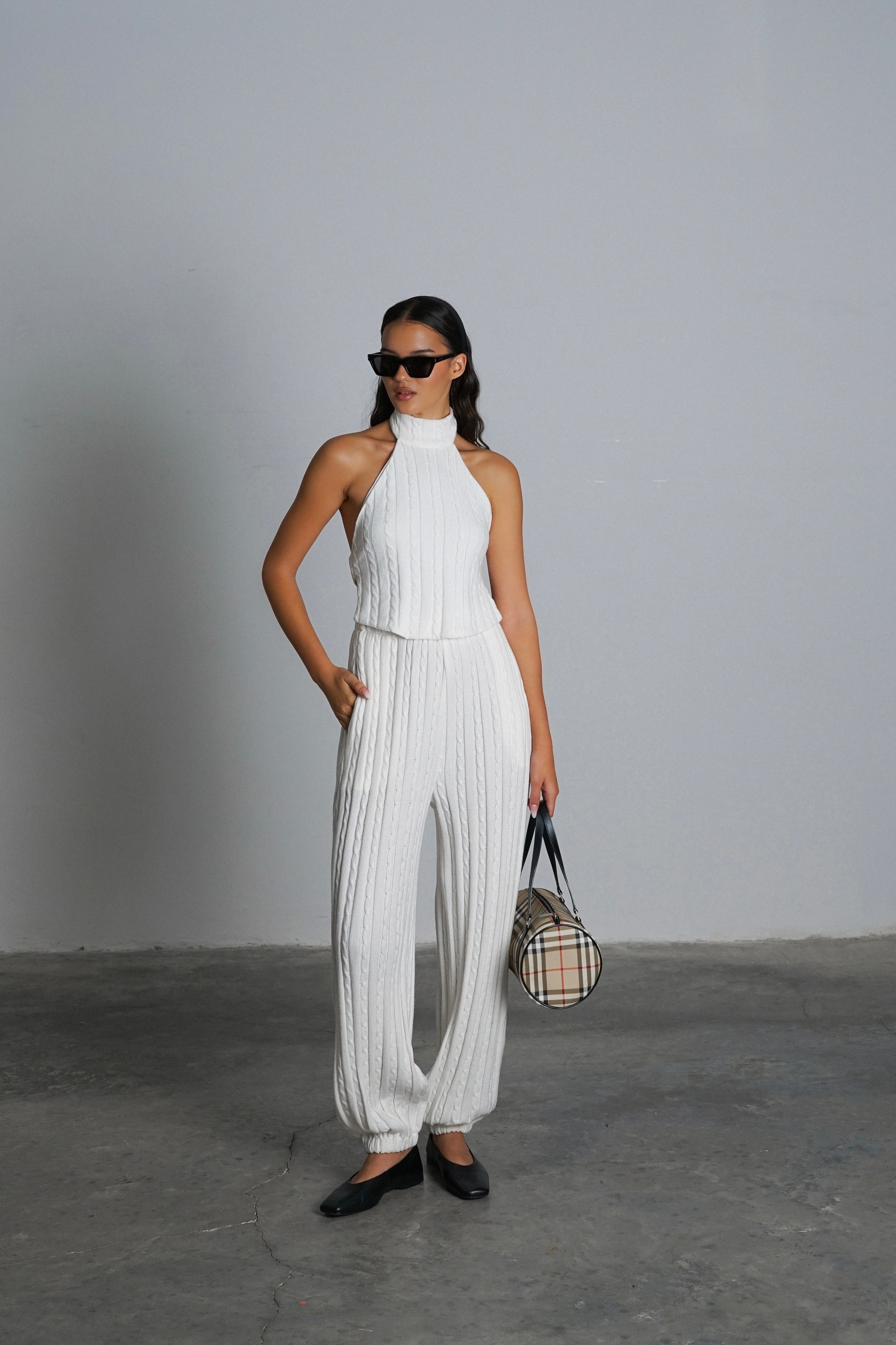 חליפת סיביליה-לבן