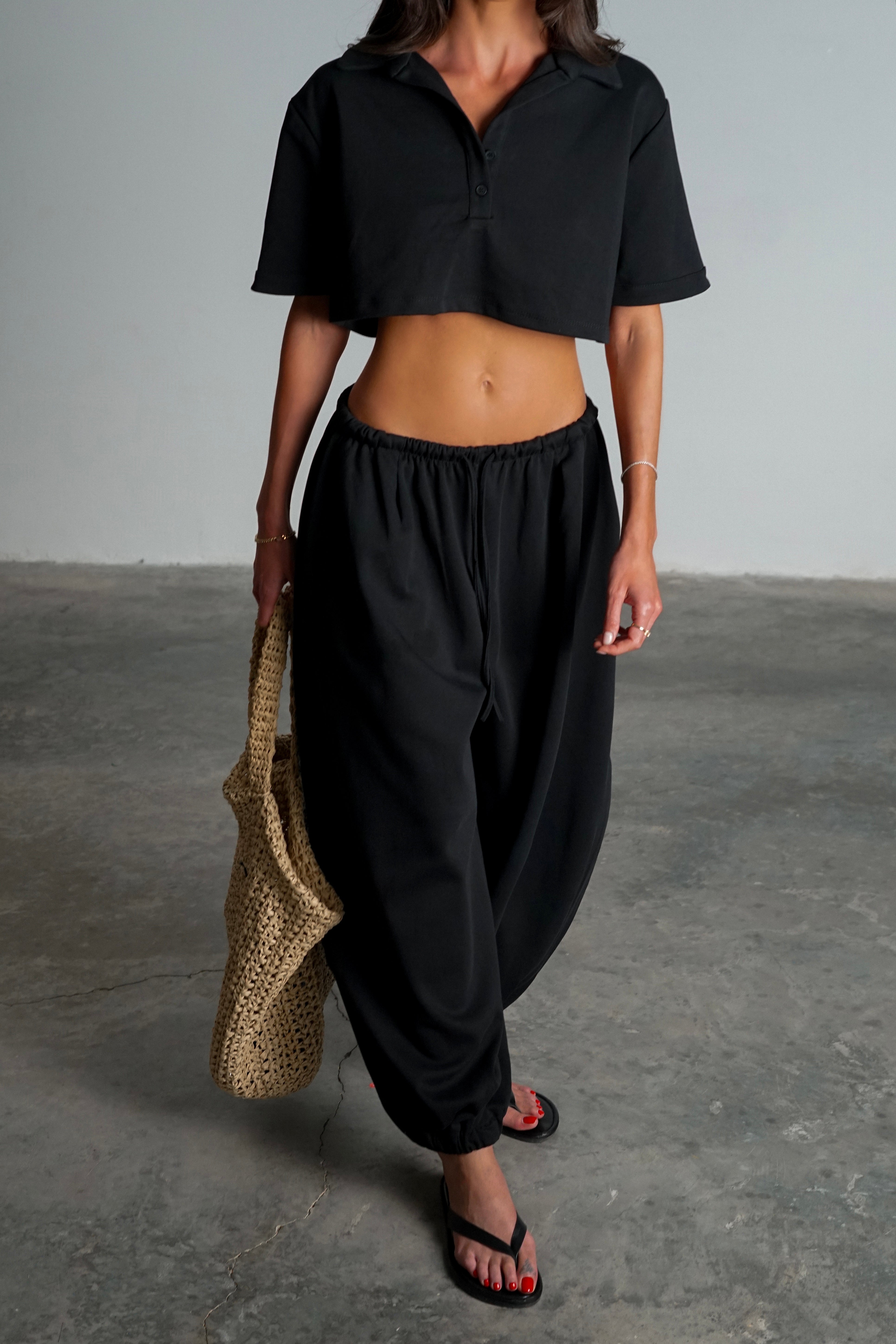 חליפת בלום-שחור