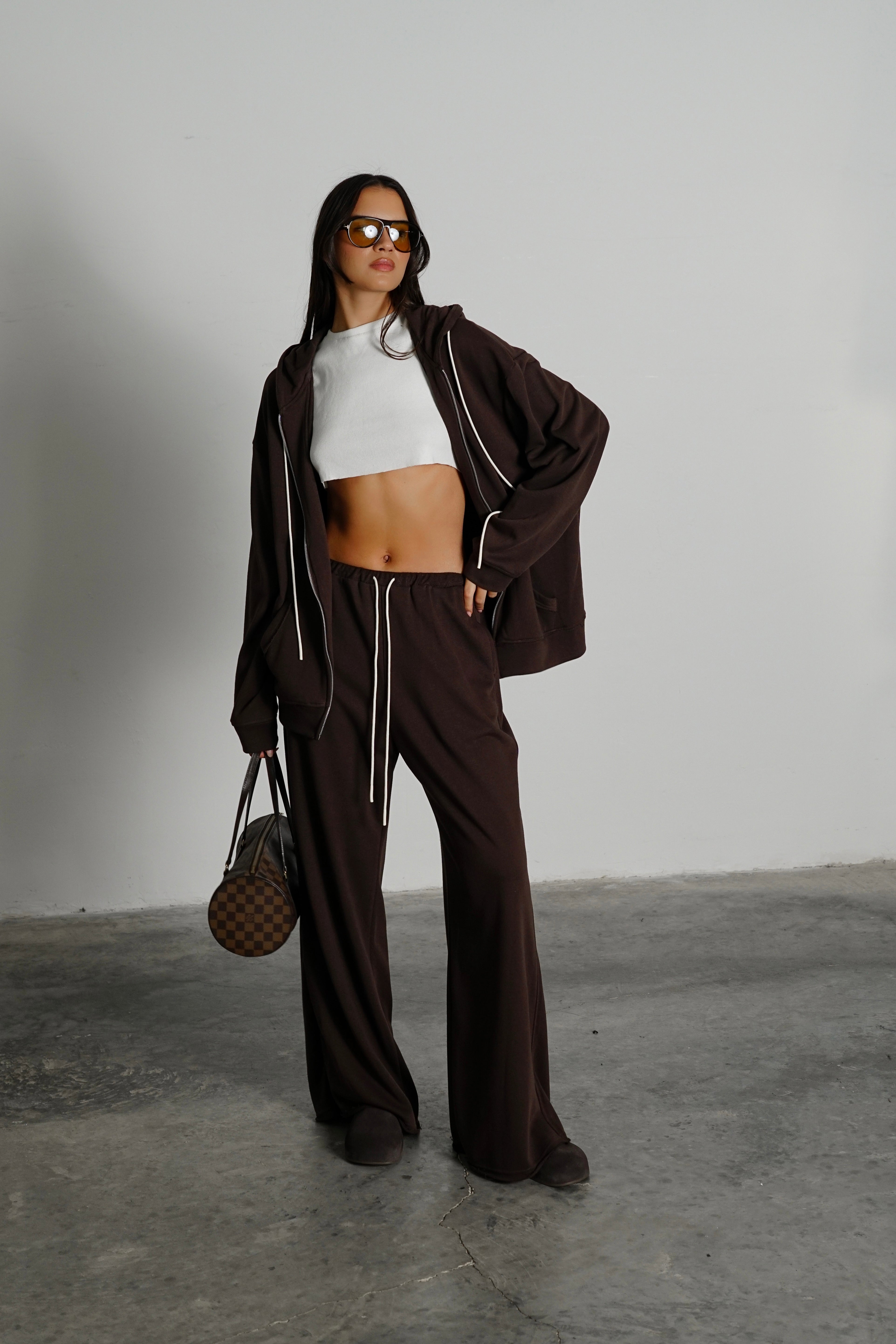 חליפת לובר-חום