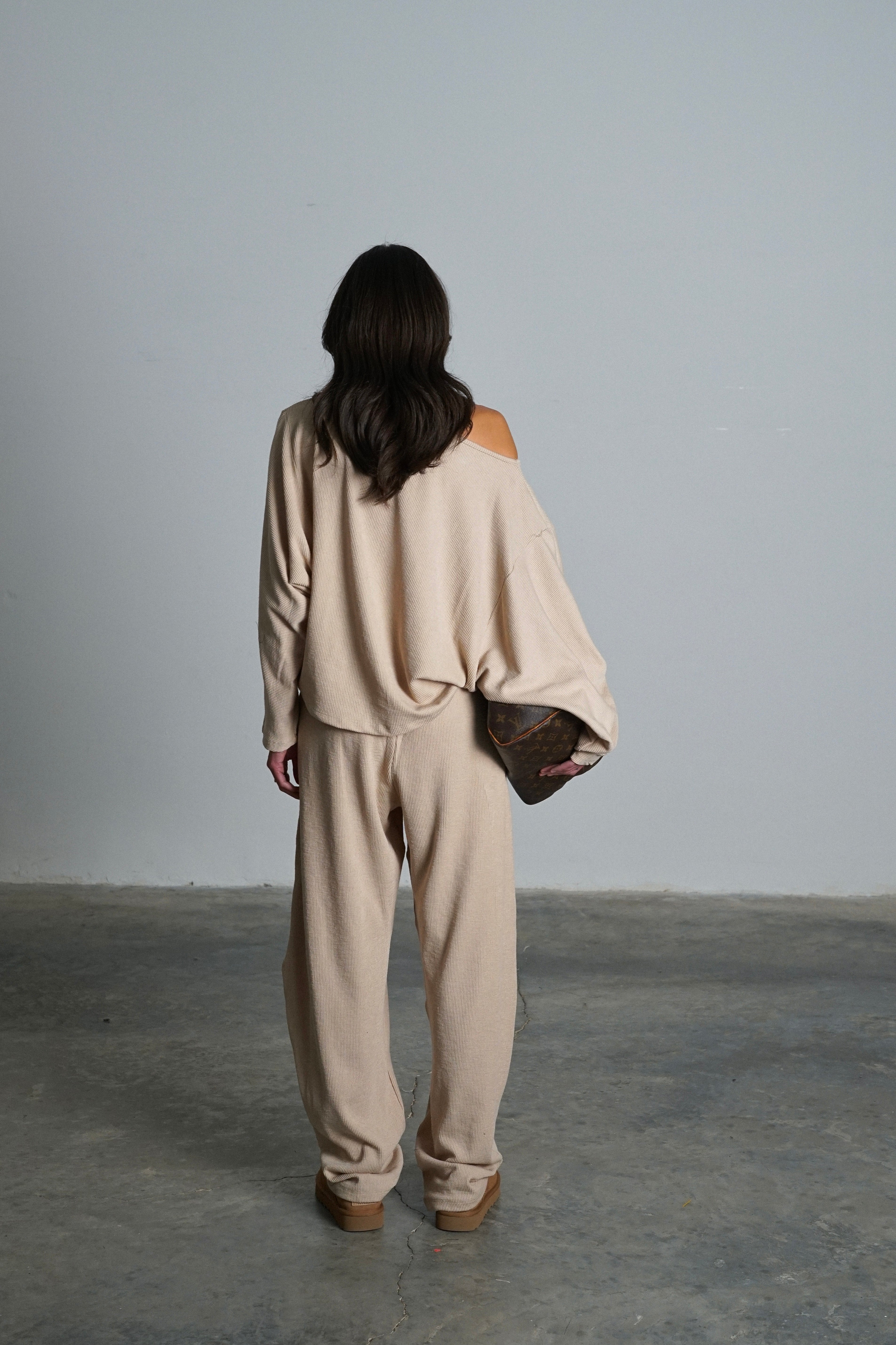 חליפת בלוברי-בז