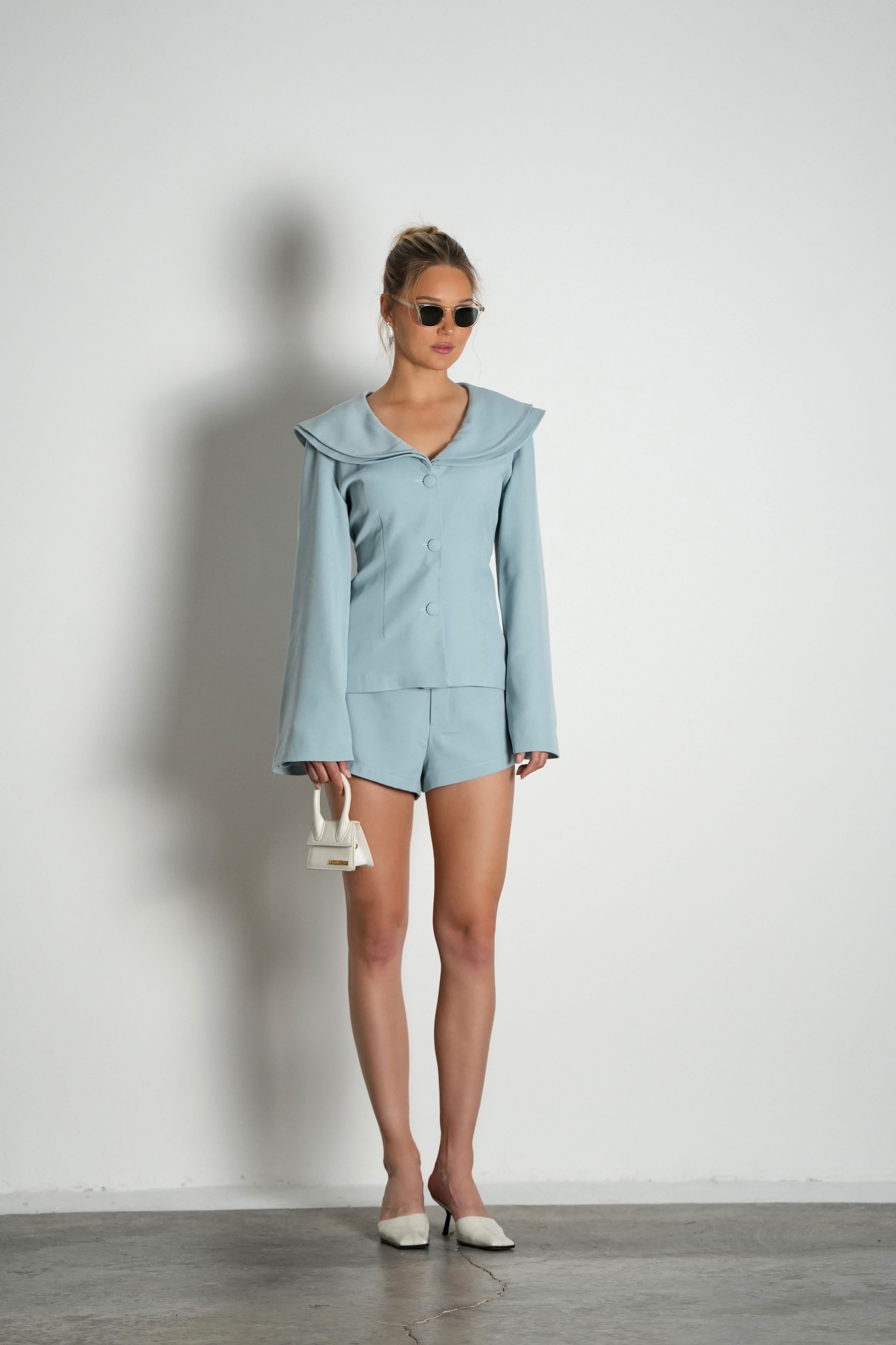 חליפת מונלייט-תכלת