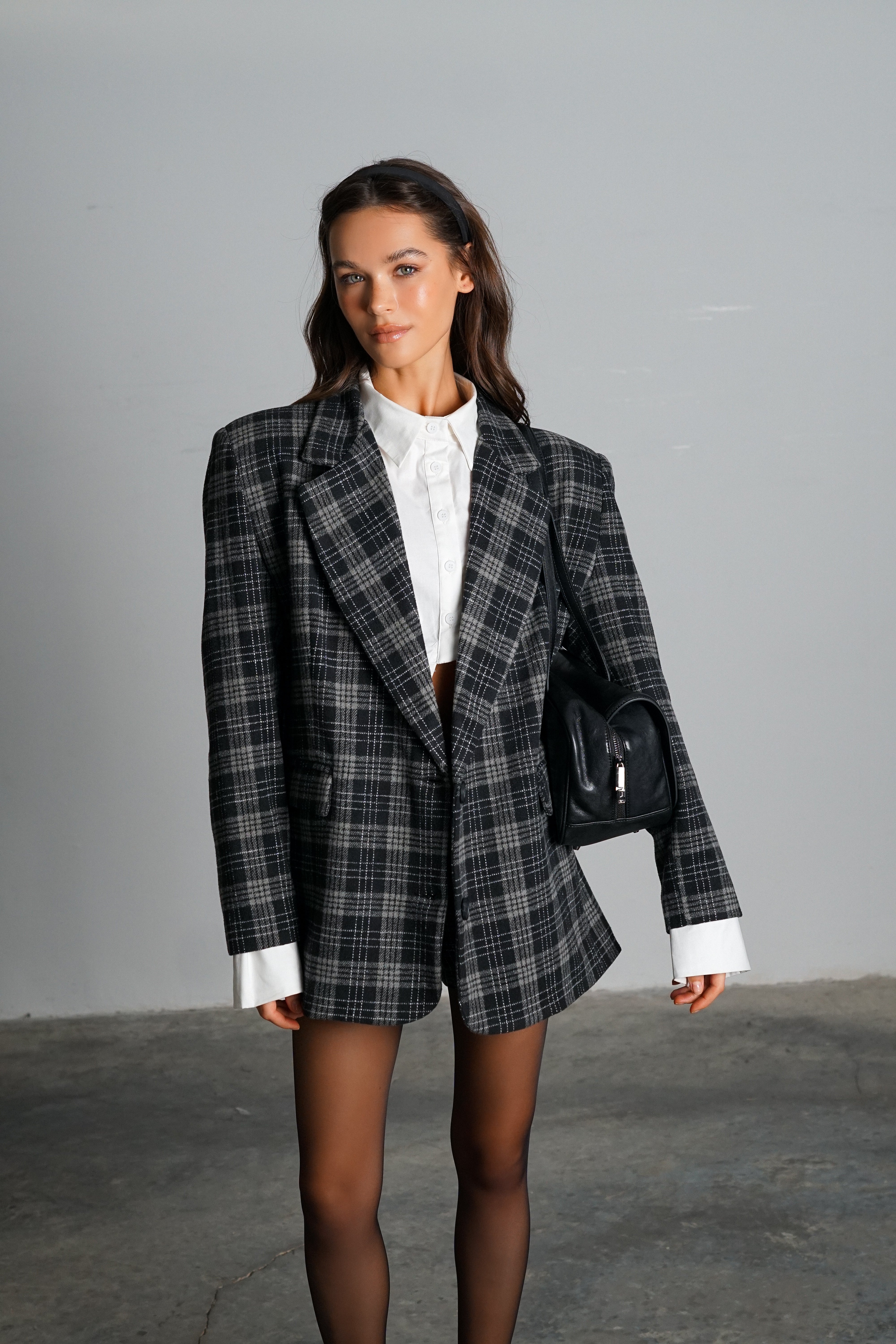 חליפת אנדטה-אפור משבצות