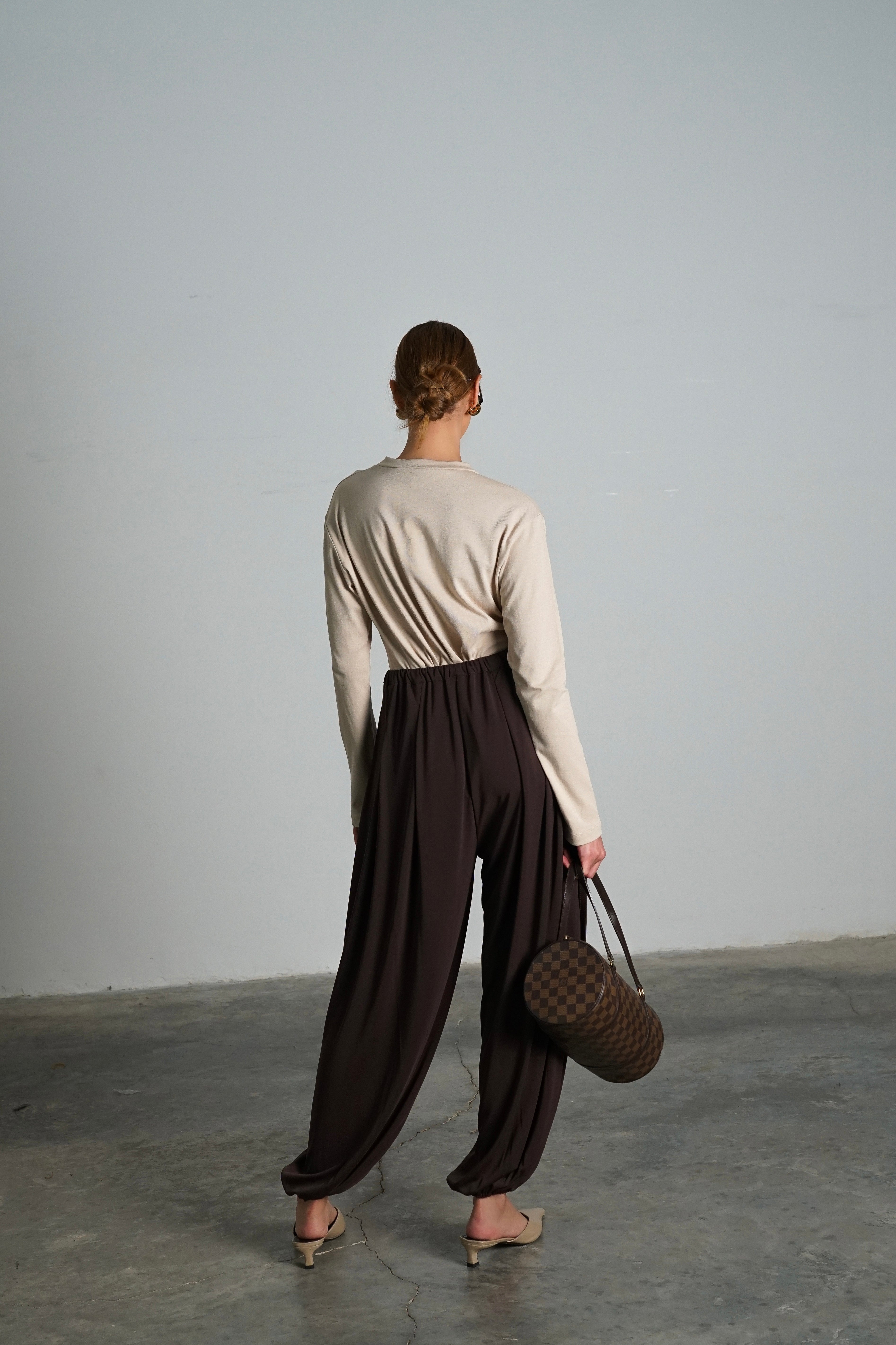 חולצת בייסיקלי-אבן