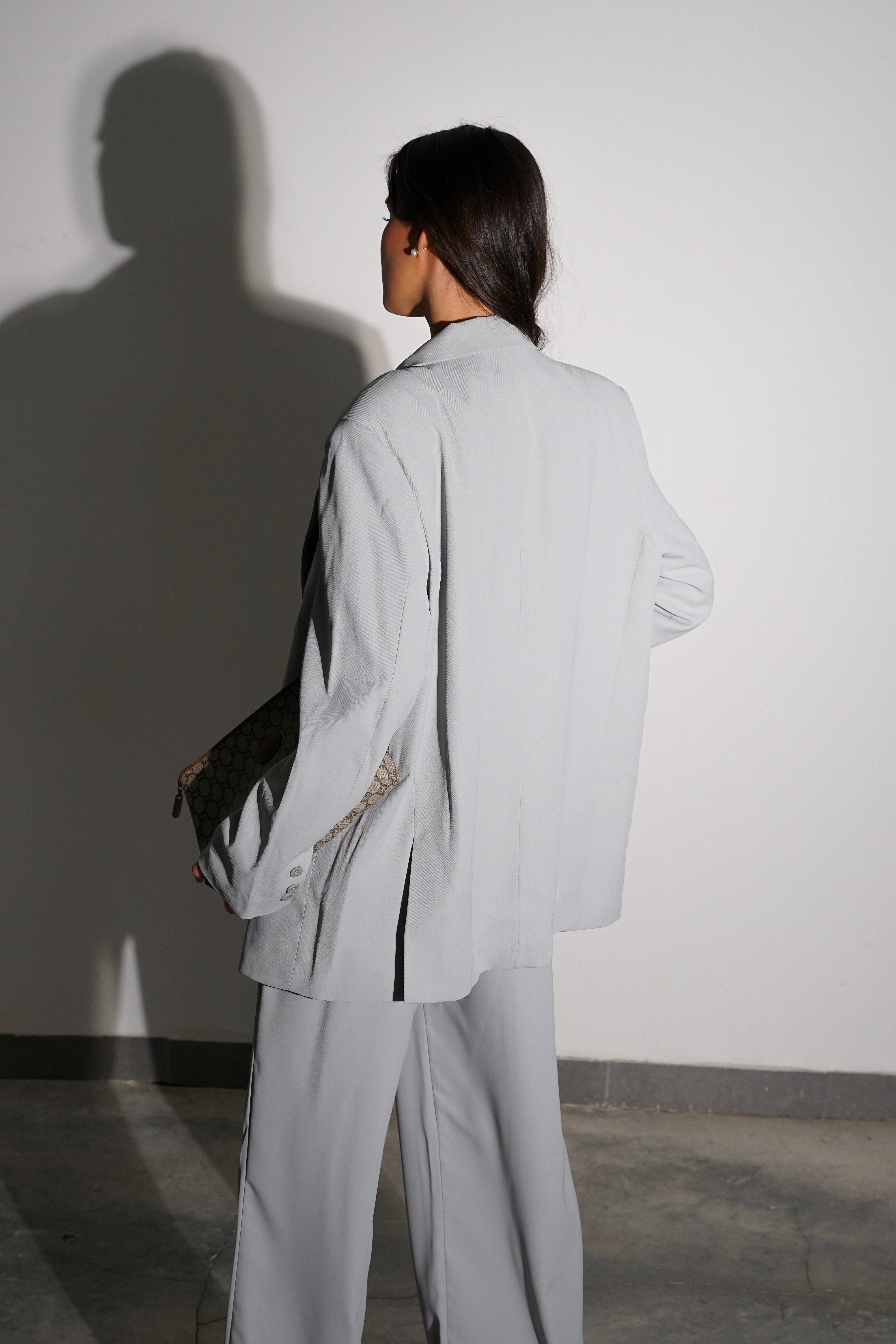 חליפת מיקלה-אפור ירוק