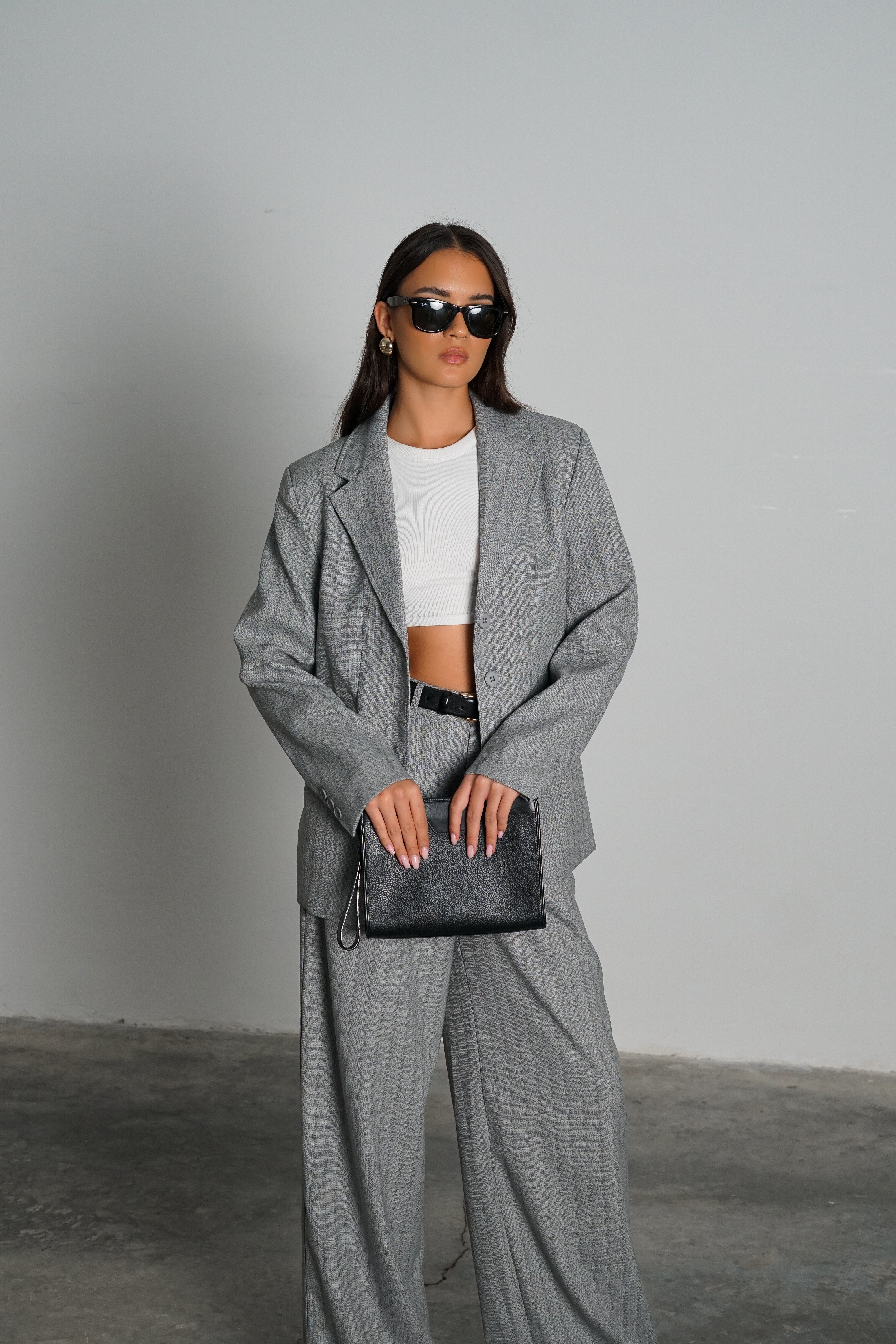 חליפת ארקאי-אפור בהיר