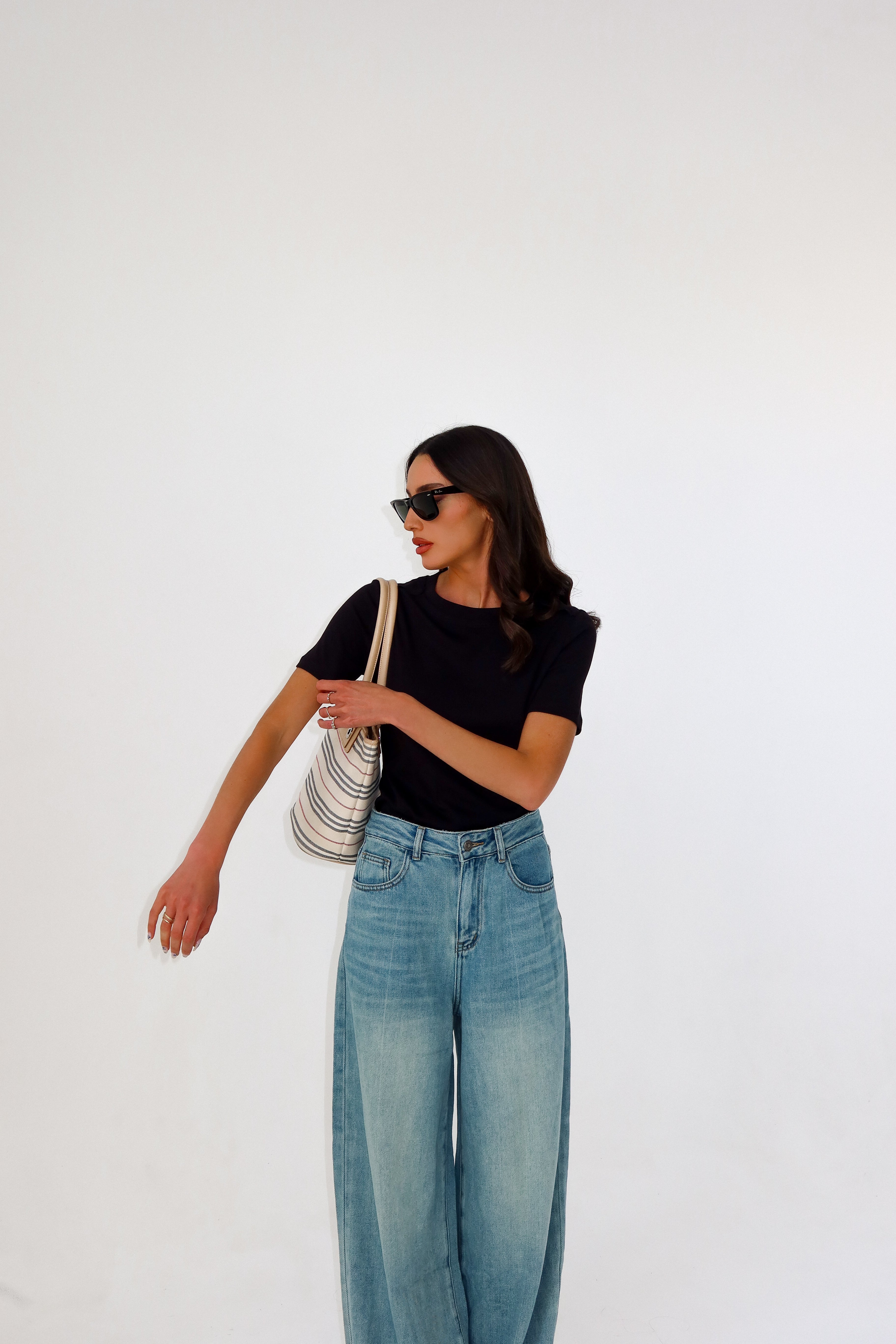 חולצת דריין-שחור