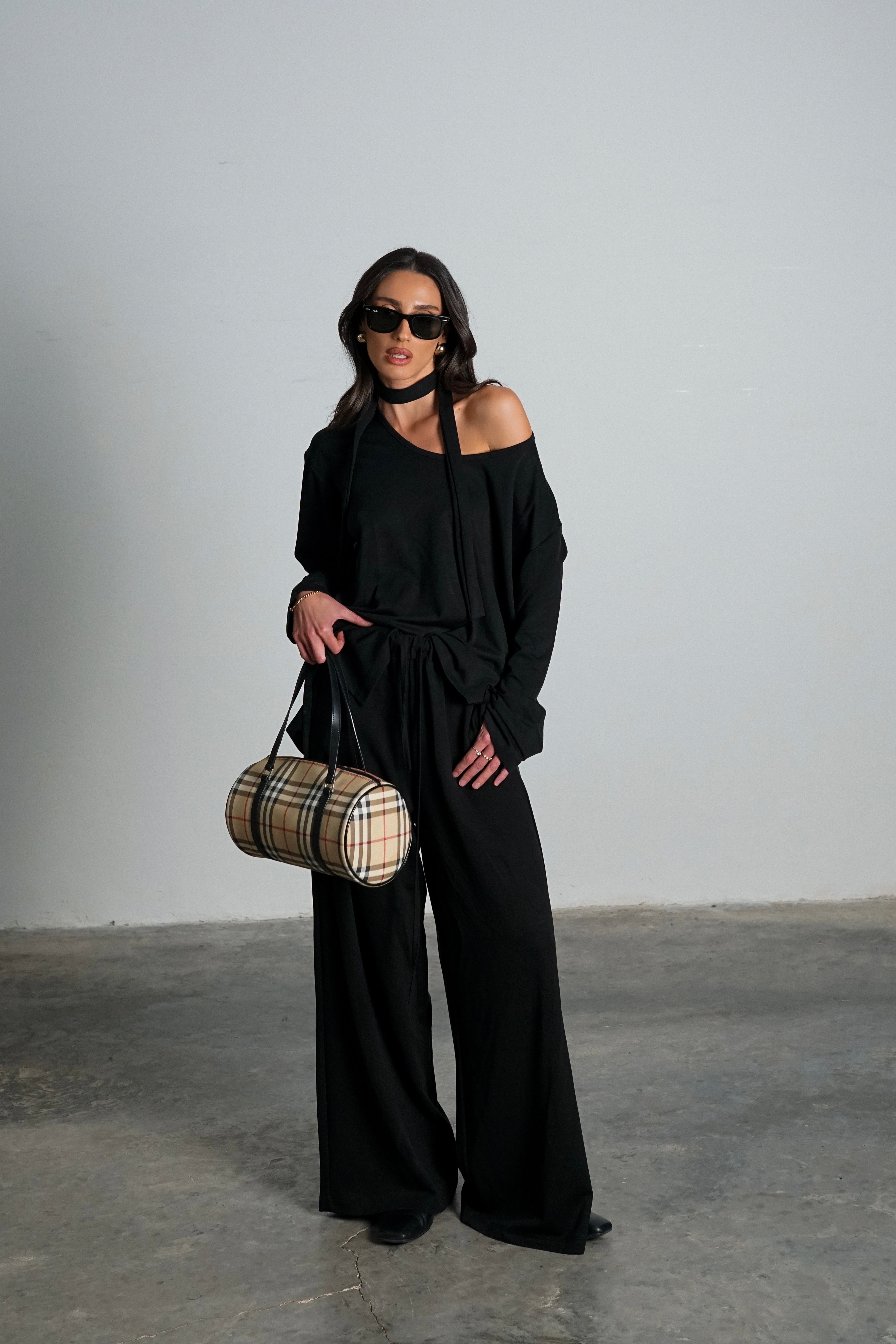 חליפת טימי-שחור