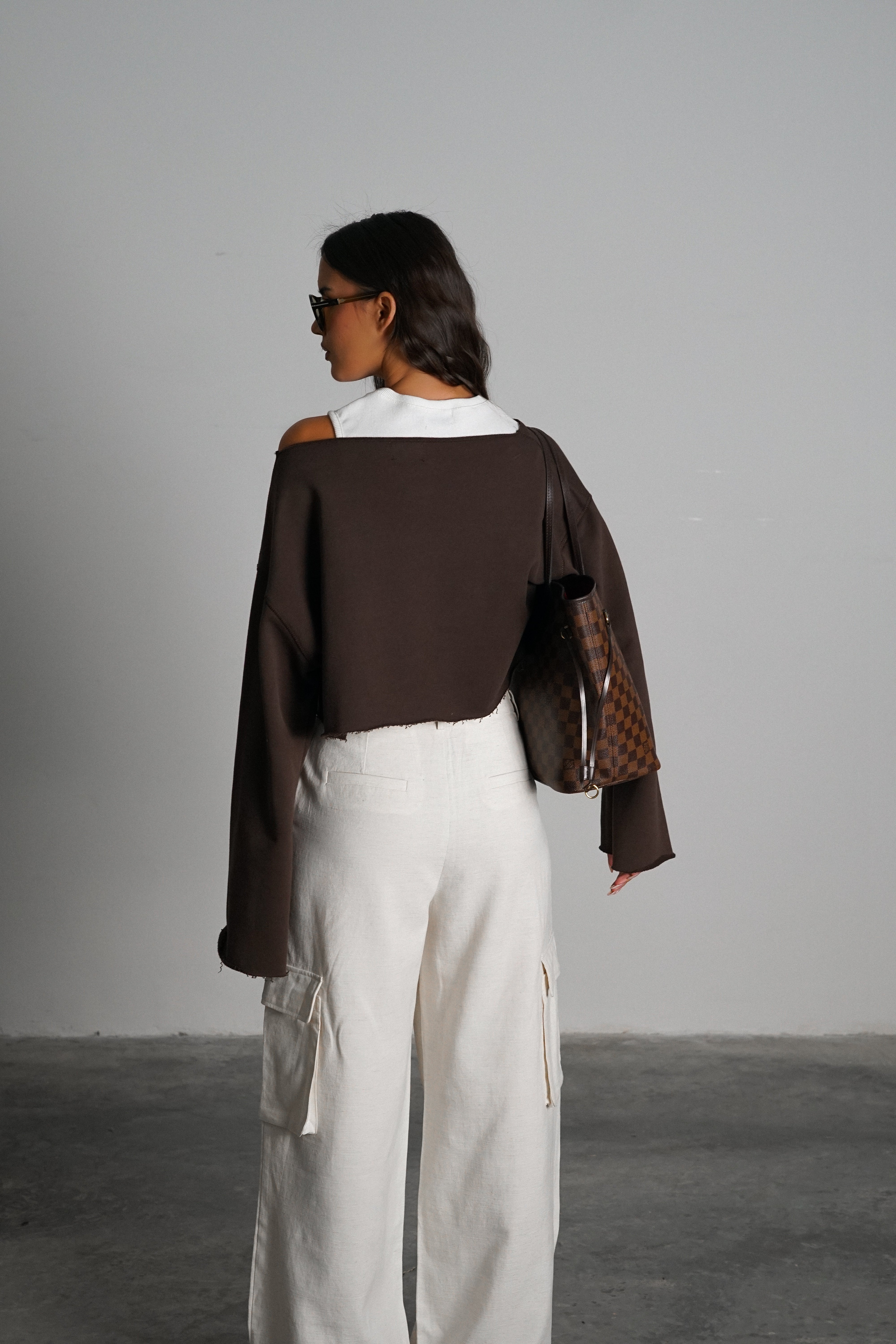 חולצת פירולי-חום