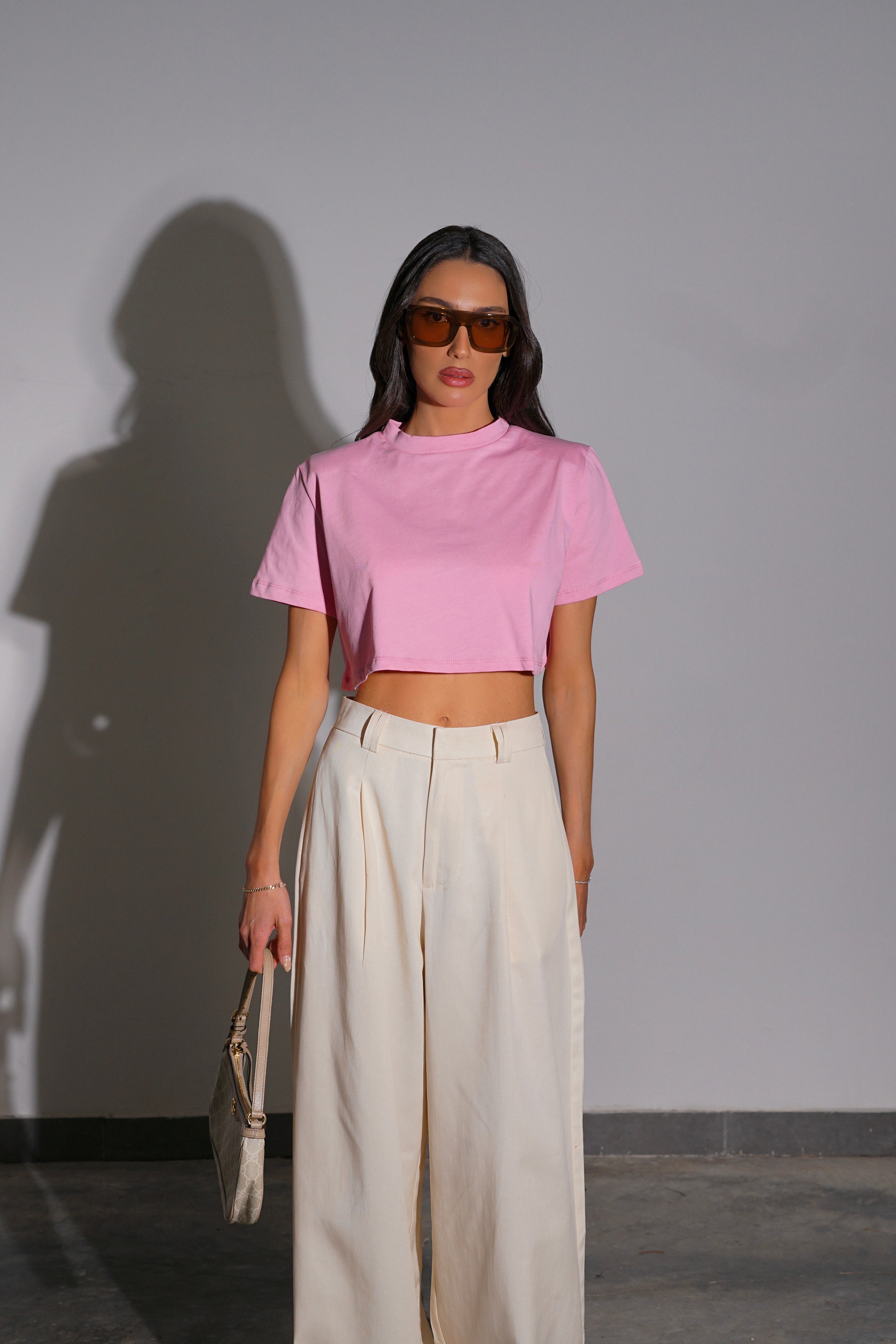 חולצת בייסיק קרופ-ורוד