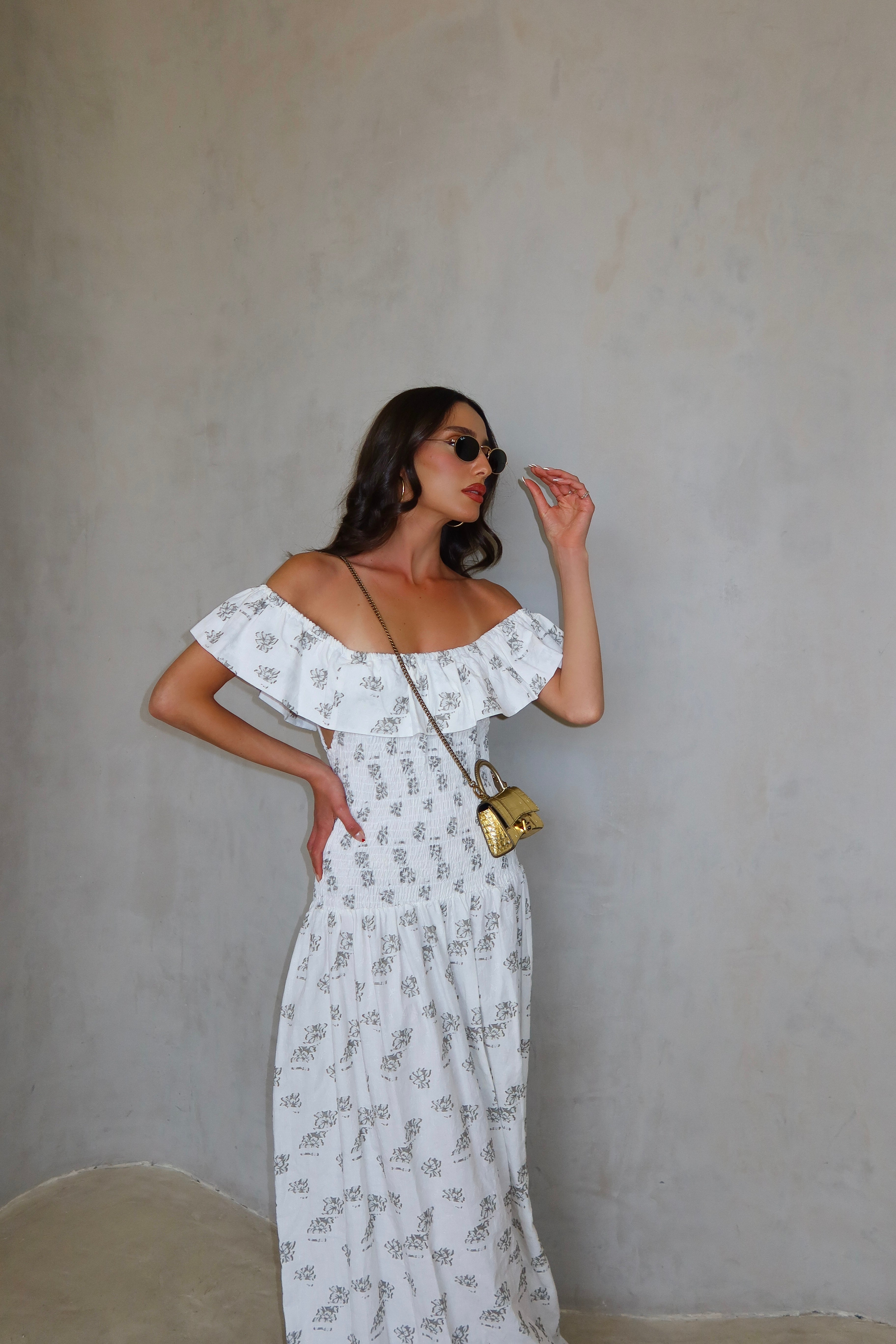 שמלת ריטה-לבן