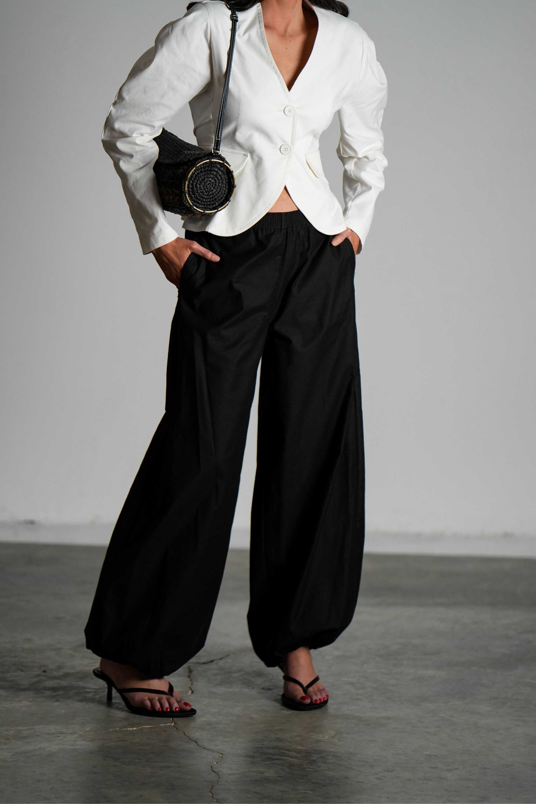 מכנסי ליריקה-שחור