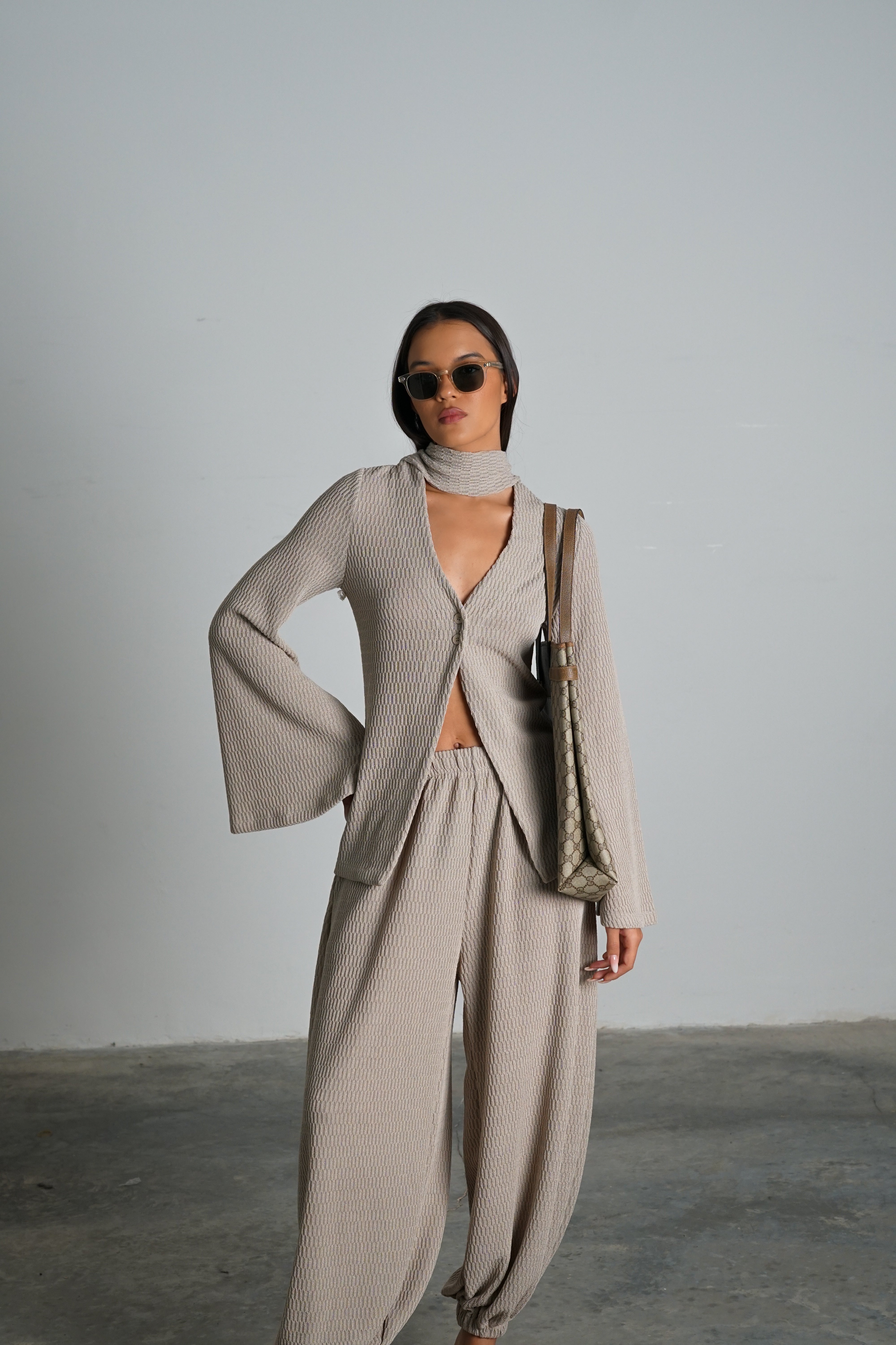 חליפת סאבלט-מוקה