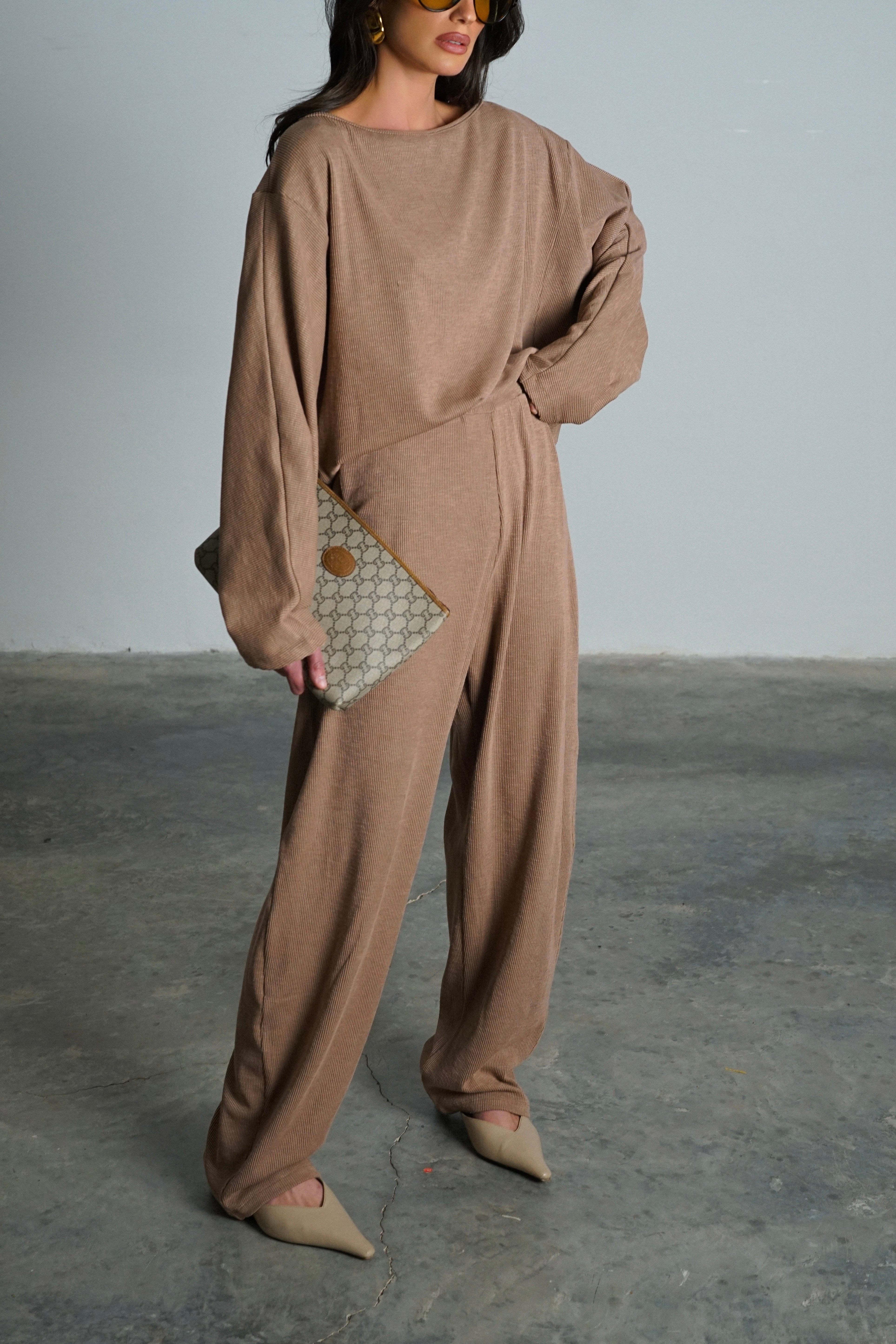 חליפת בלוברי-מוקה