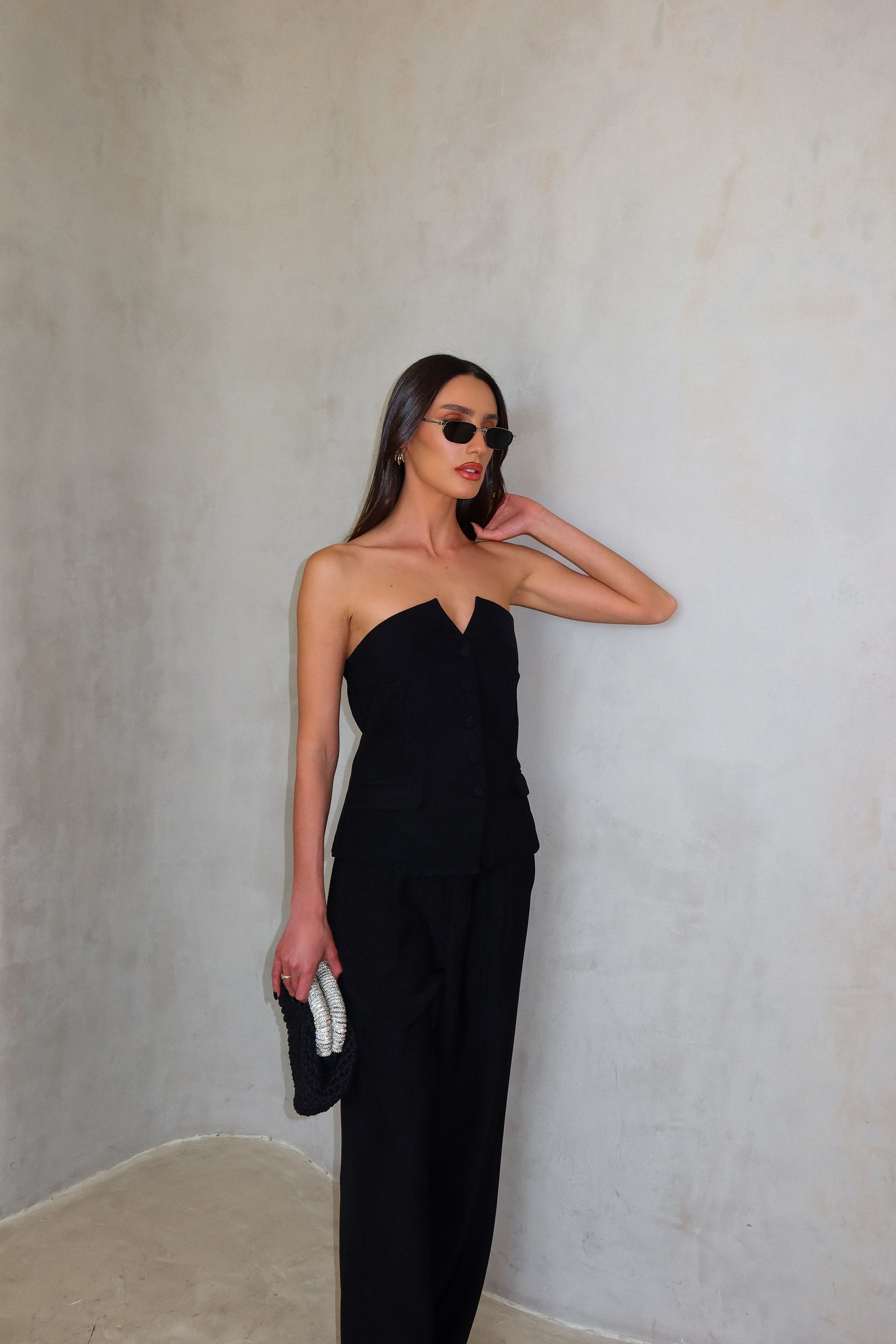 חליפת אנוק-שחור