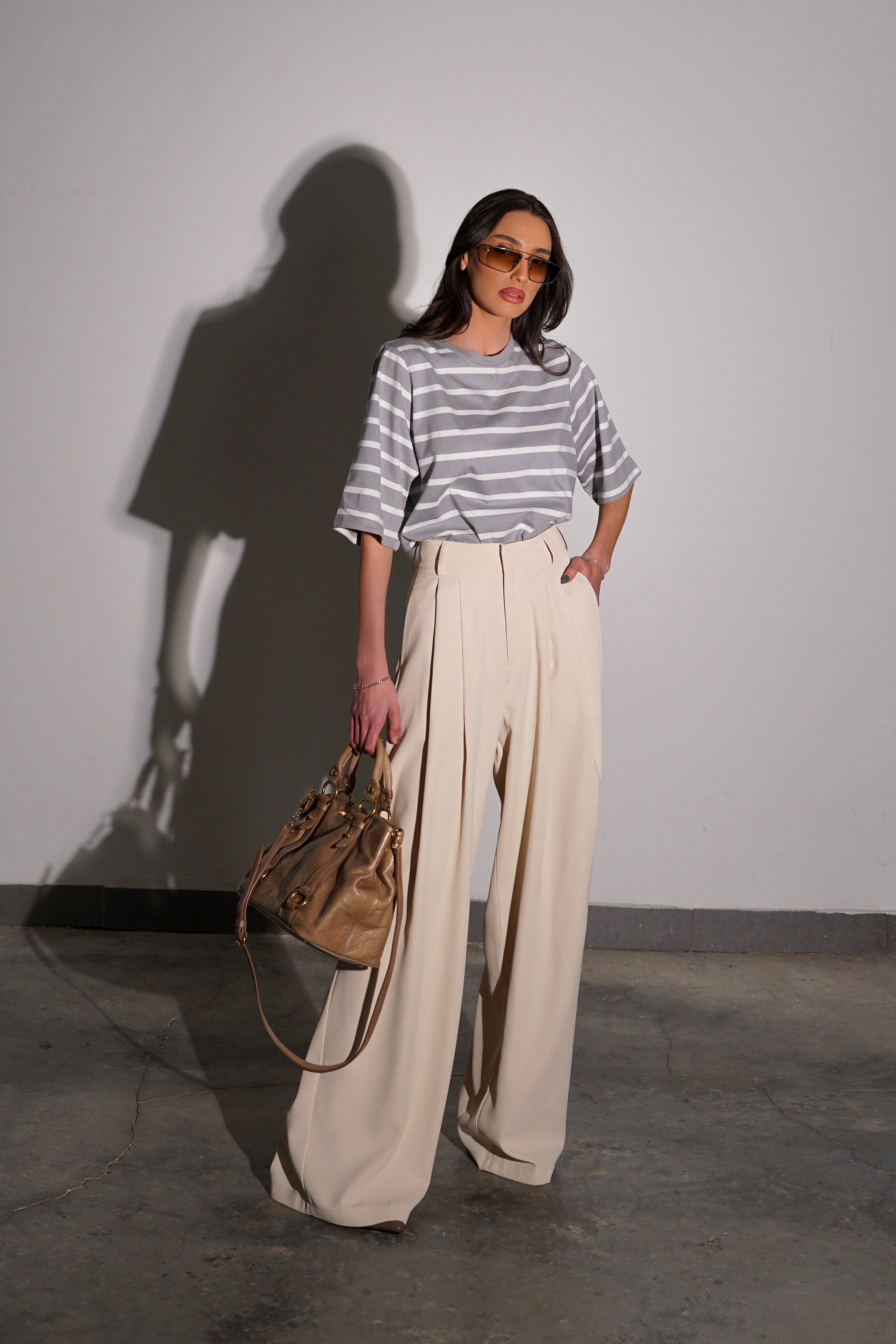 חולצת בייסיק פיי-אפור