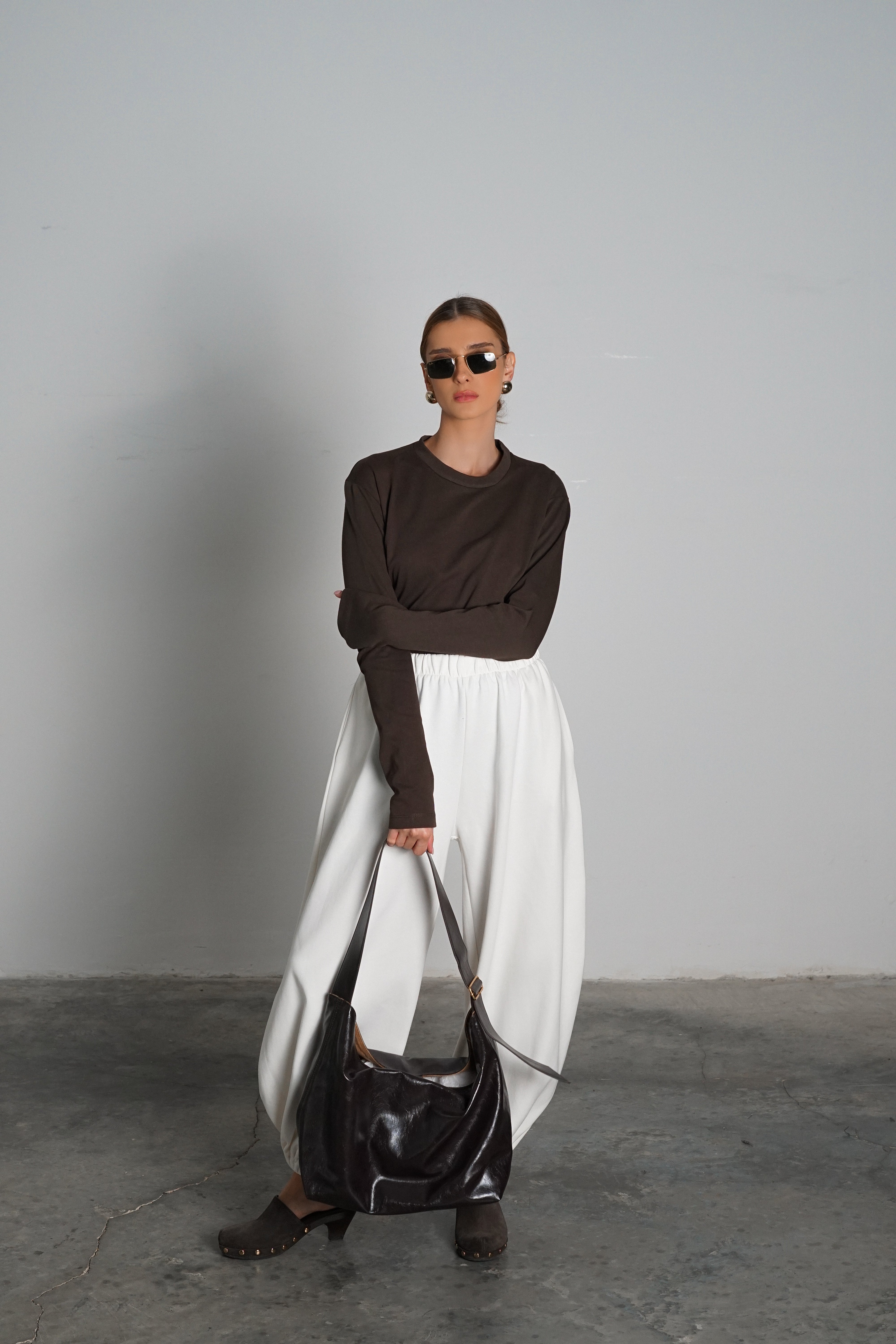 חולצת בייסיקלי-חום