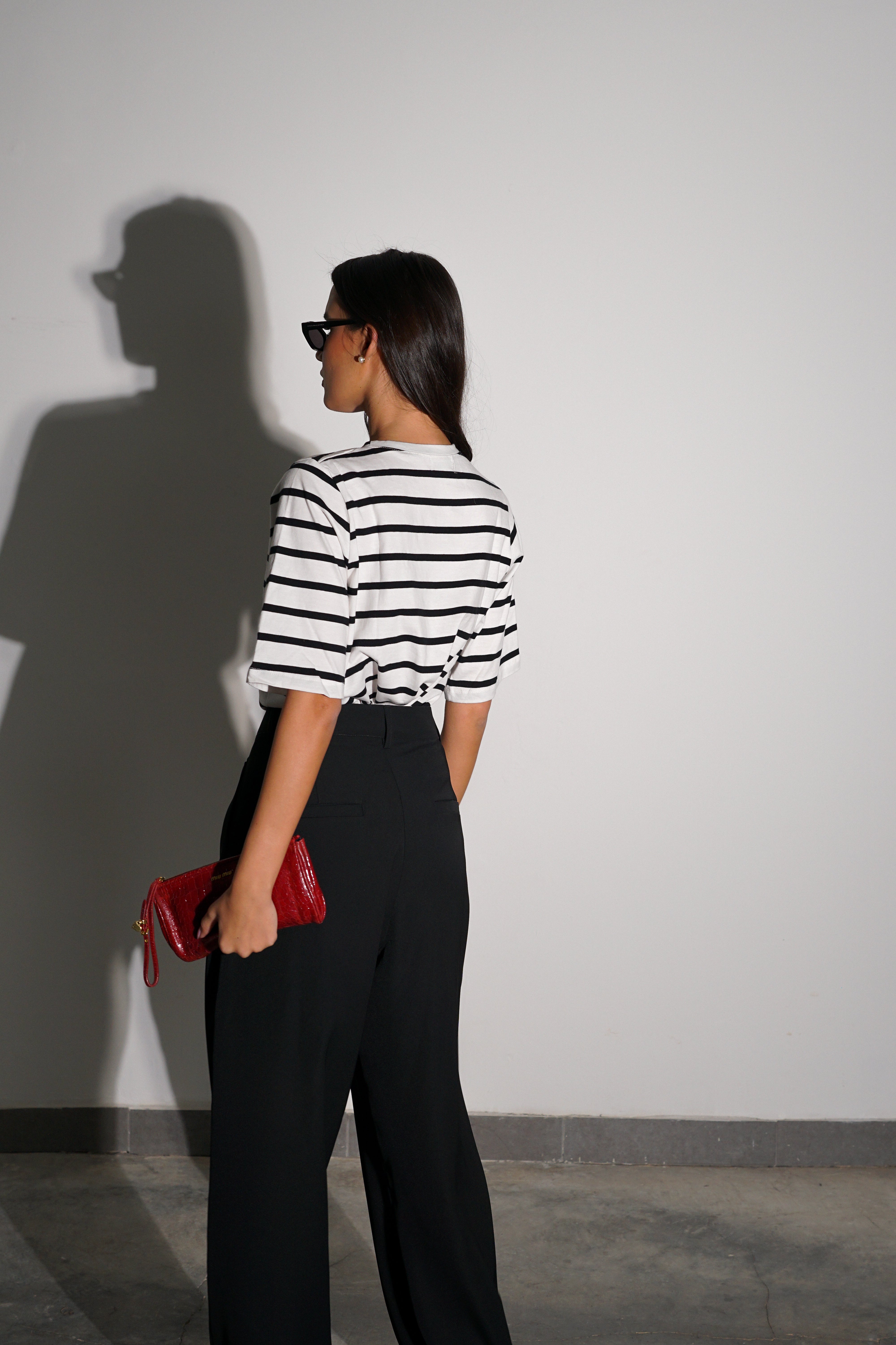 חולצת בייסיק פיי-שחור