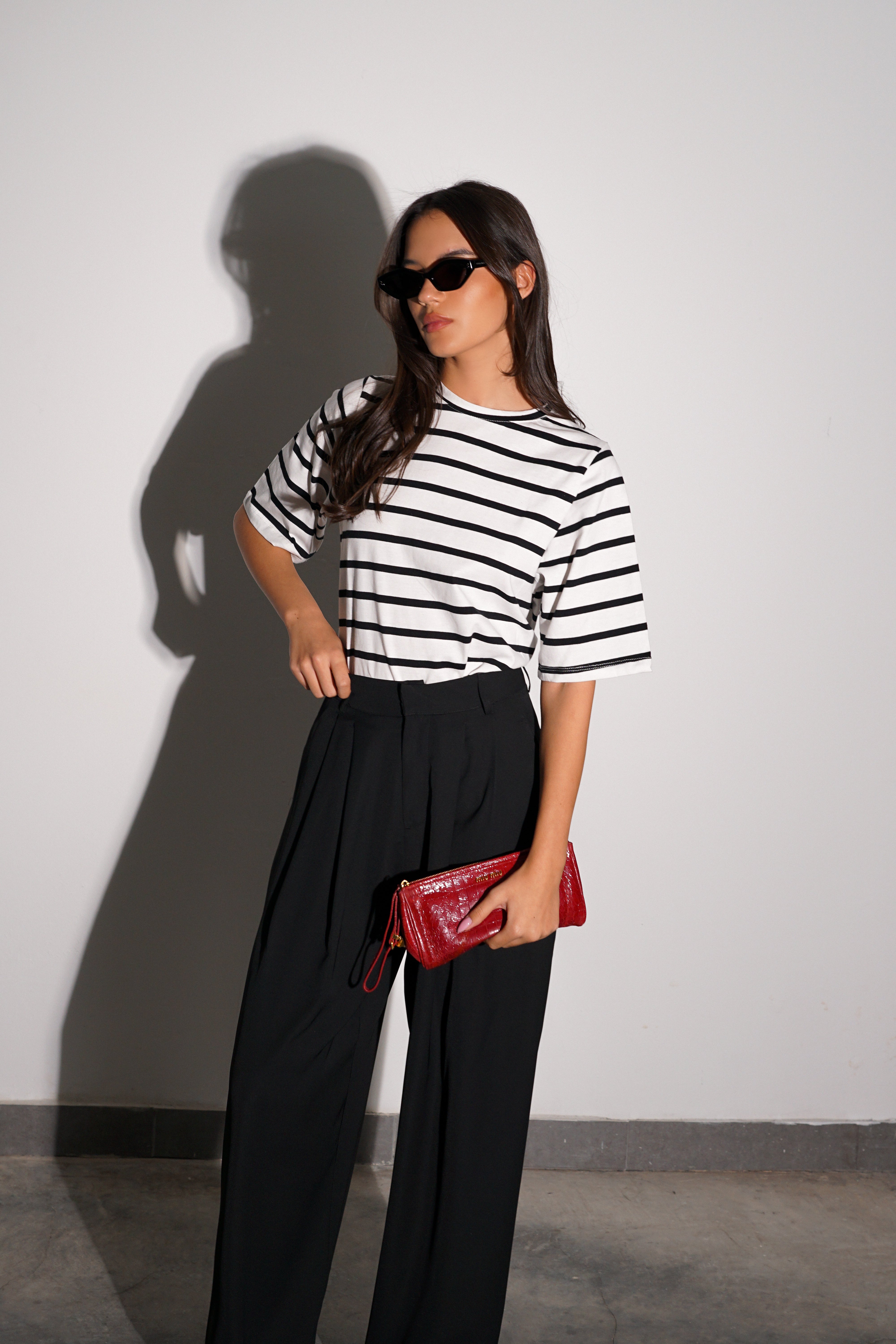 חולצת בייסיק פיי-שחור