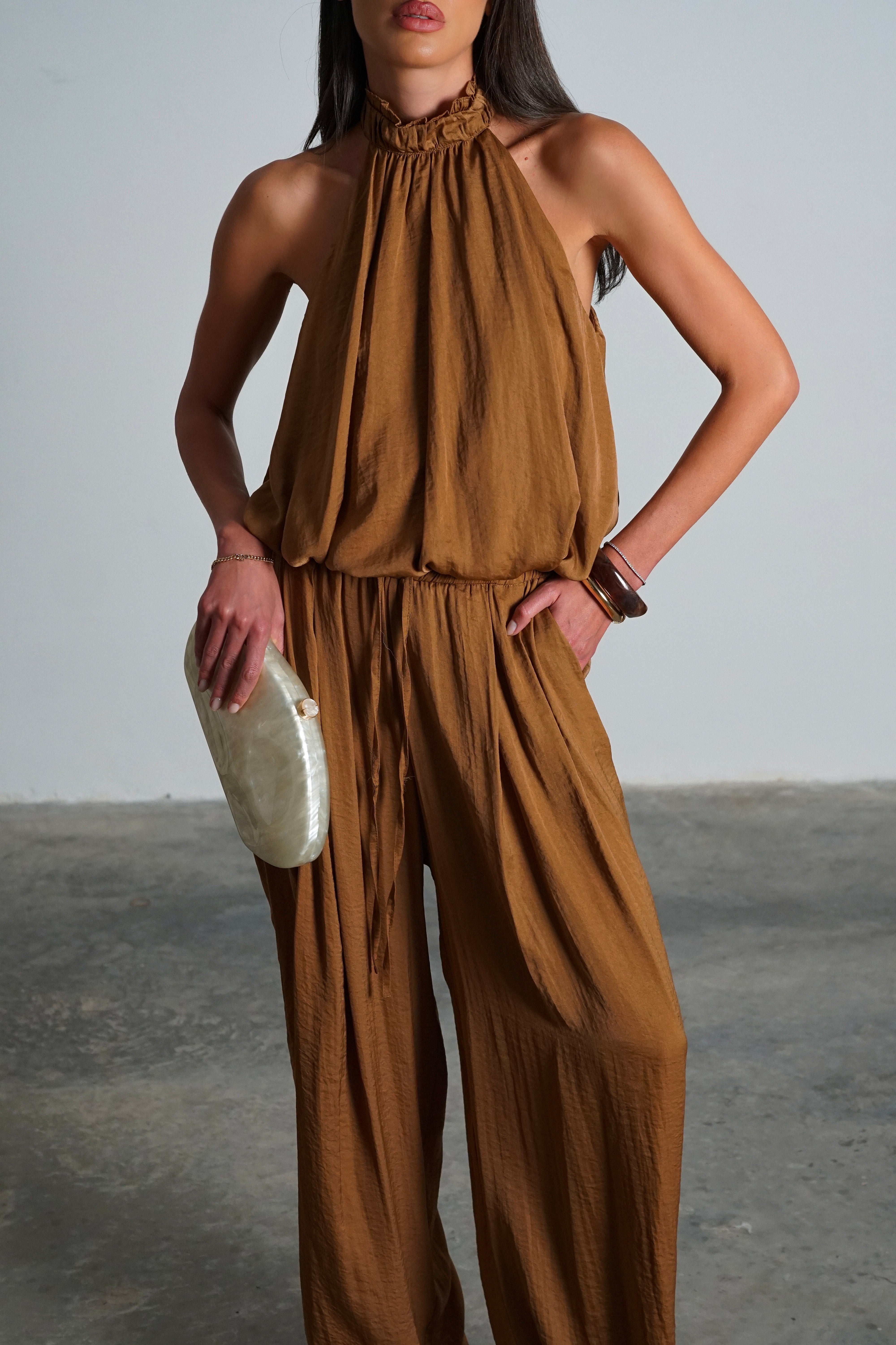 חליפת קטסי-חום