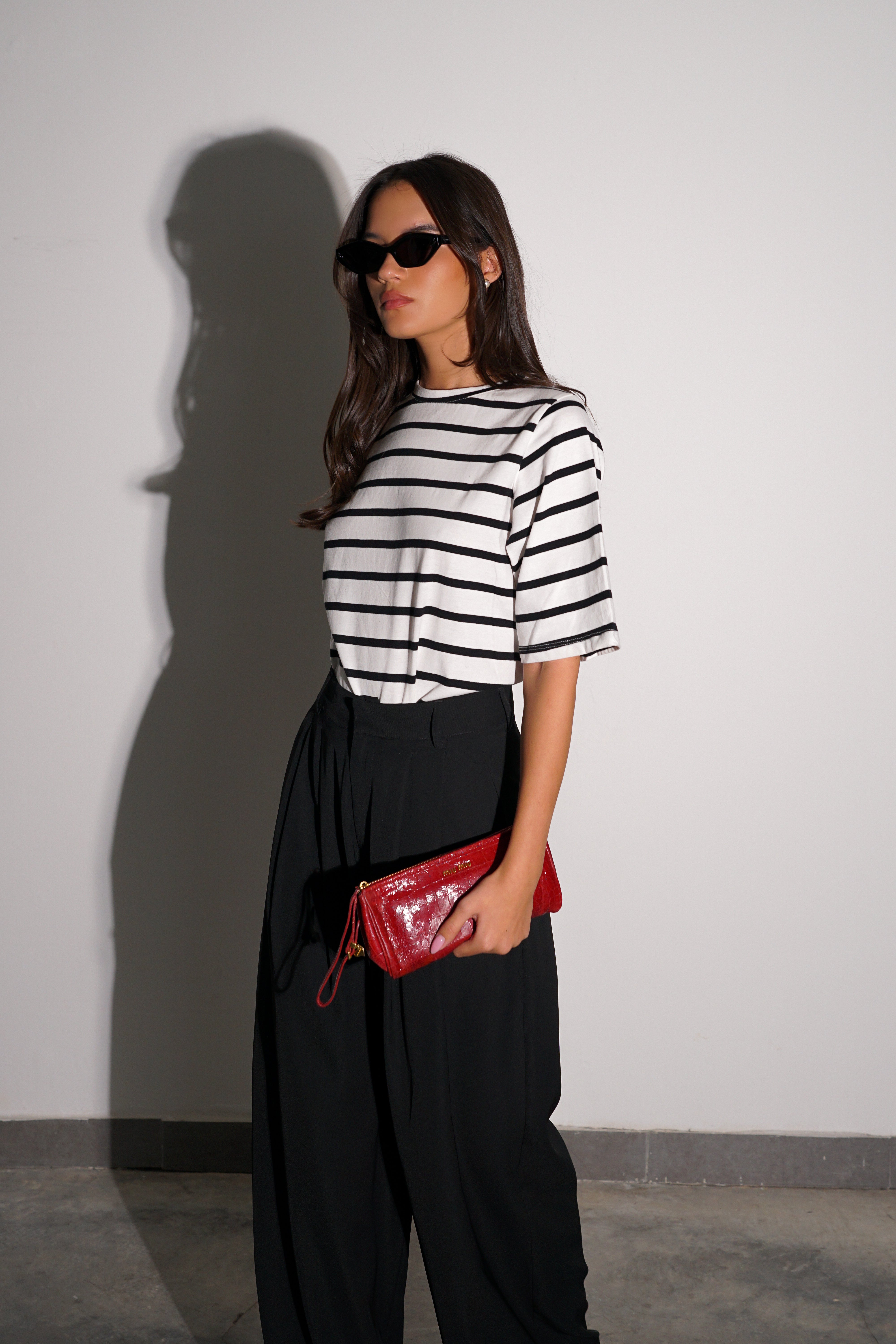 חולצת בייסיק פיי-שחור