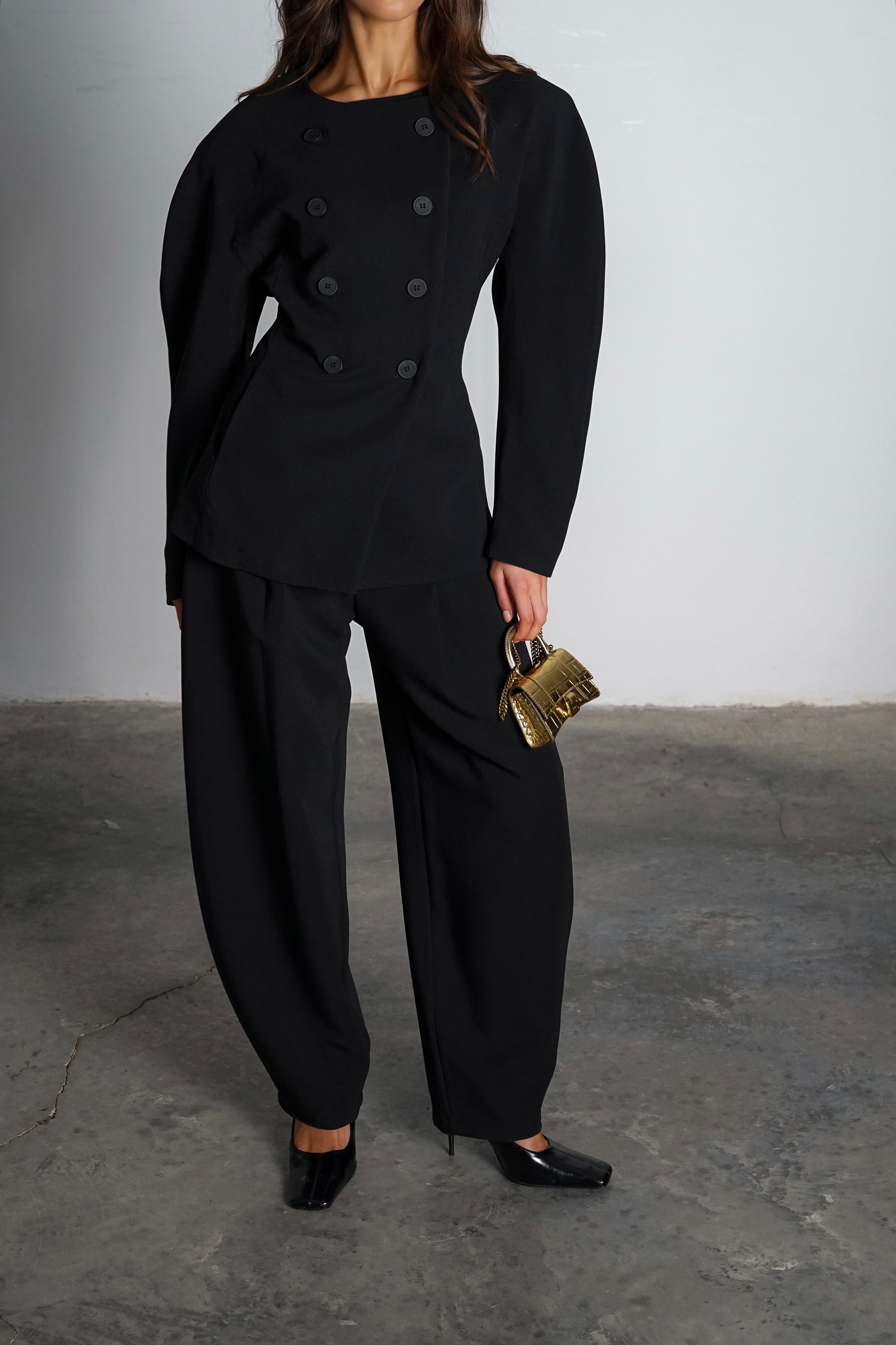 חליפת אופיליה-שחור