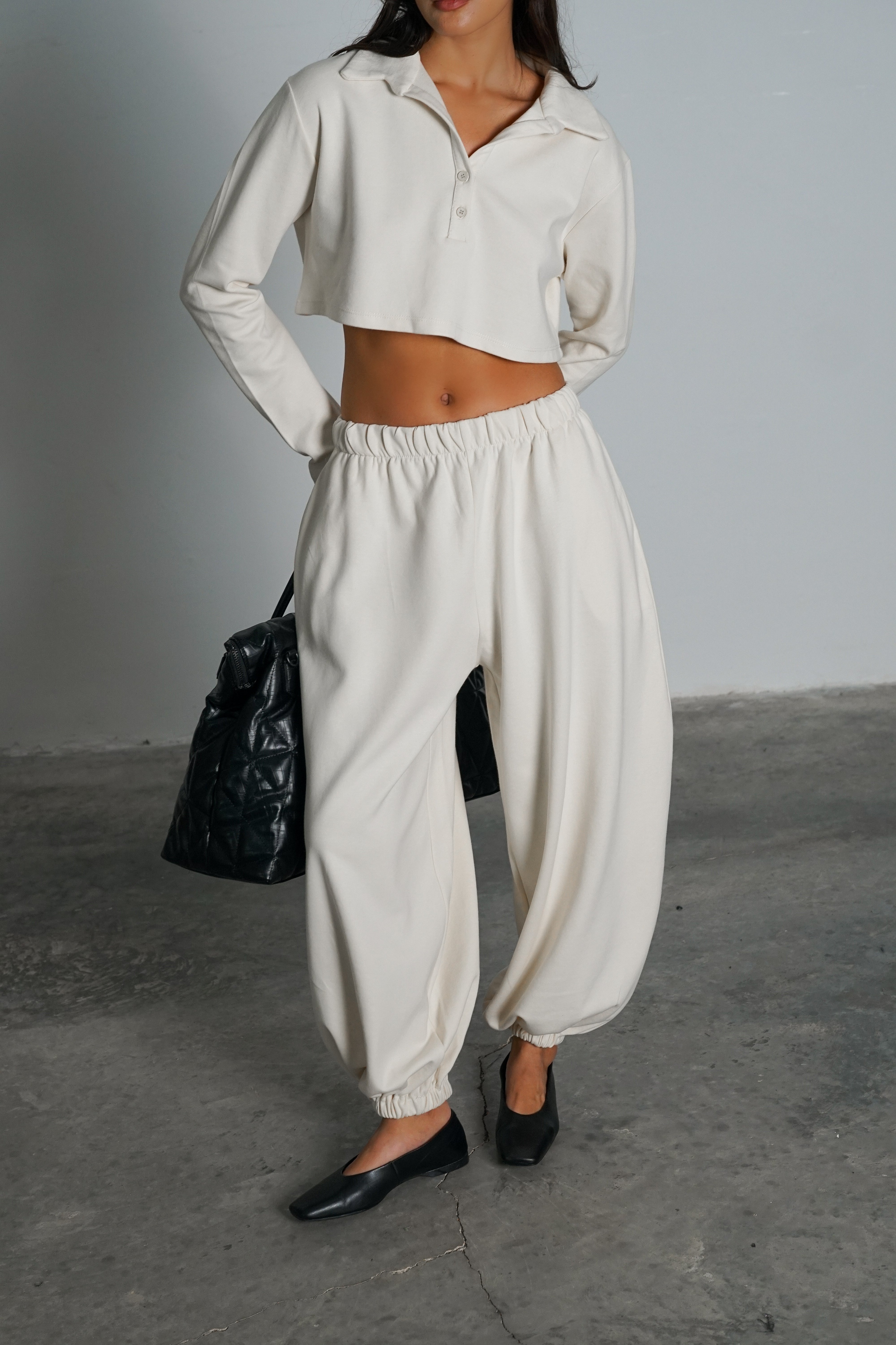 חליפת בלומה-שמנת