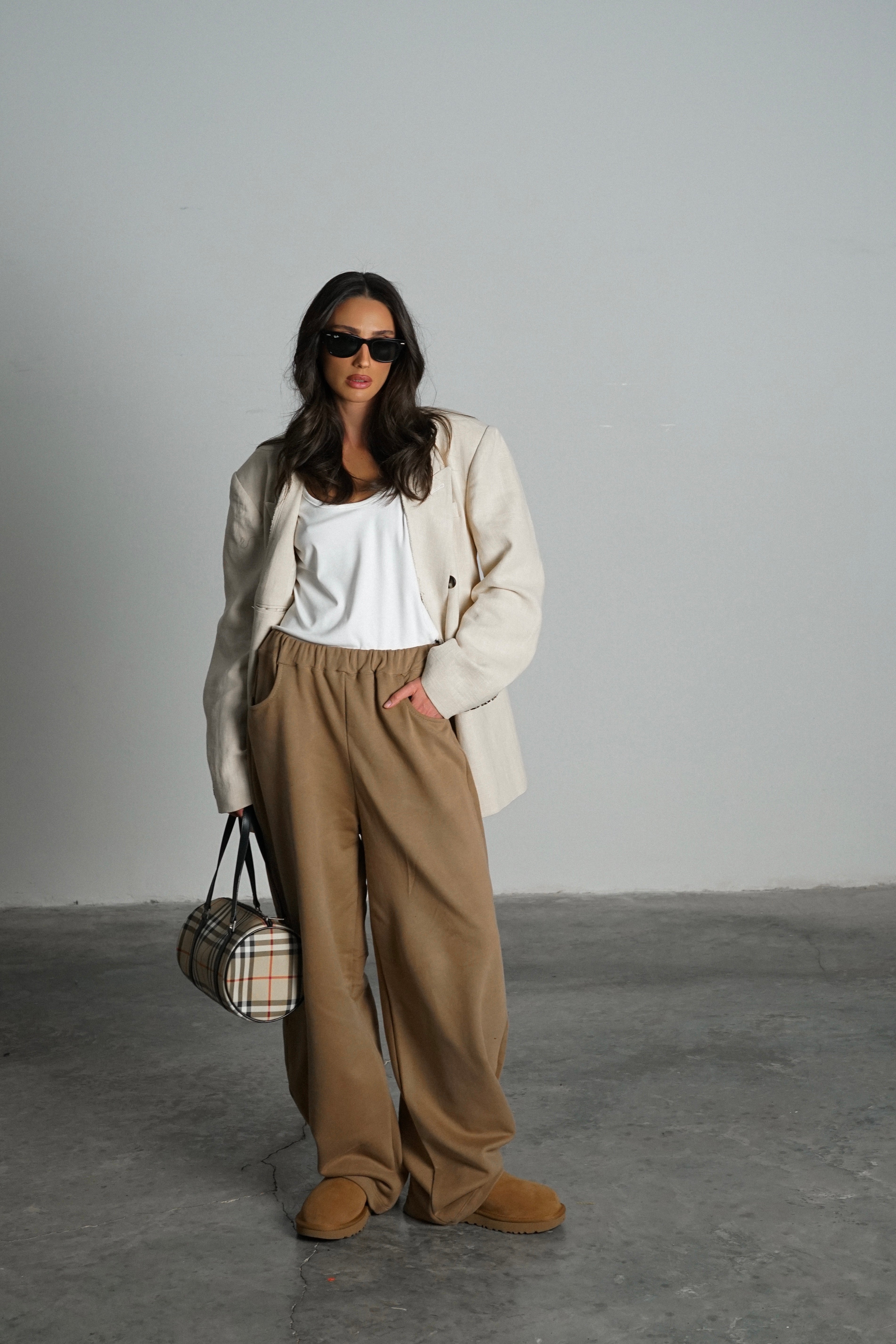 מכנסי סליבו-מוקה