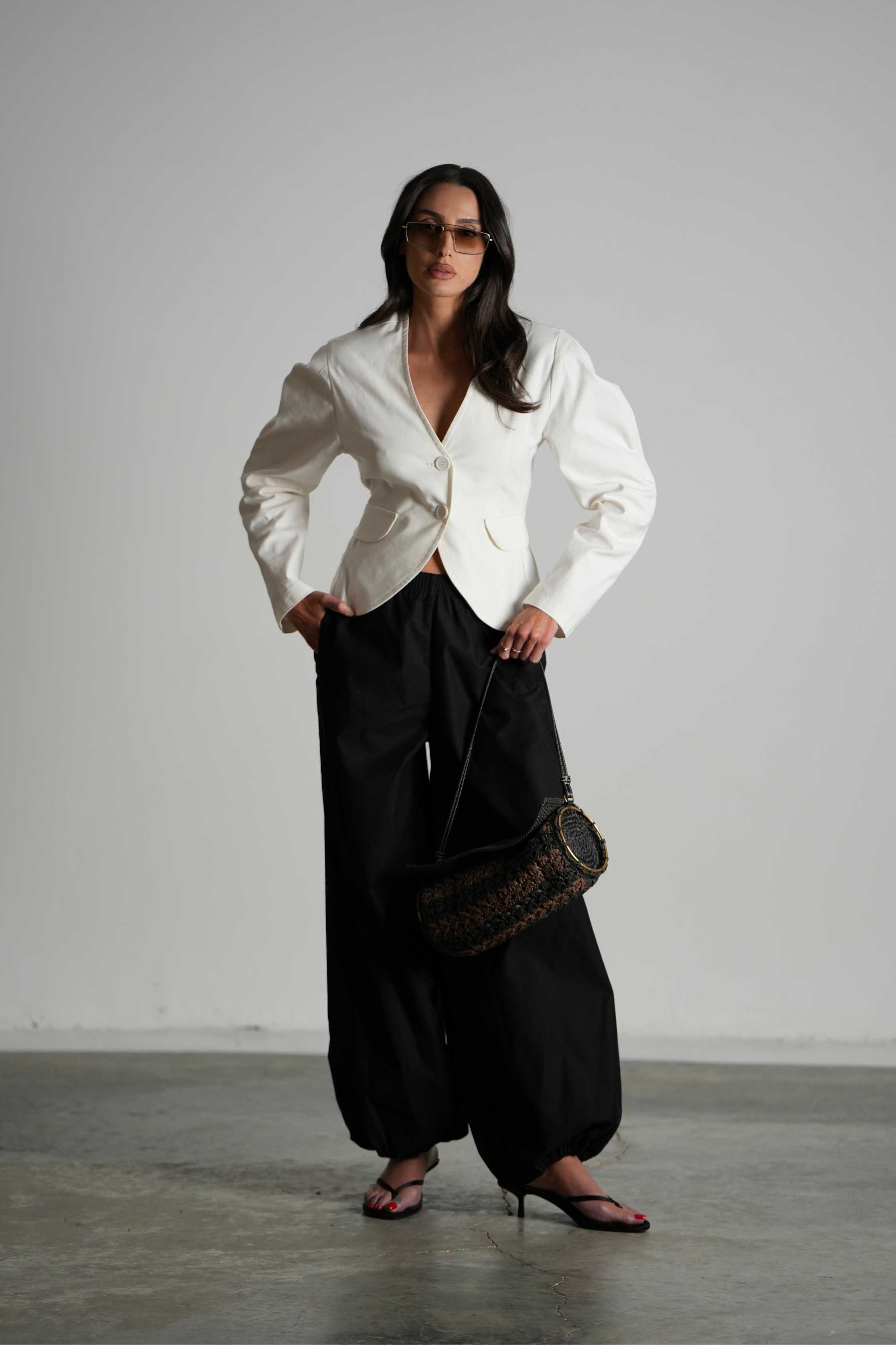 מכנסי ליריקה-שחור