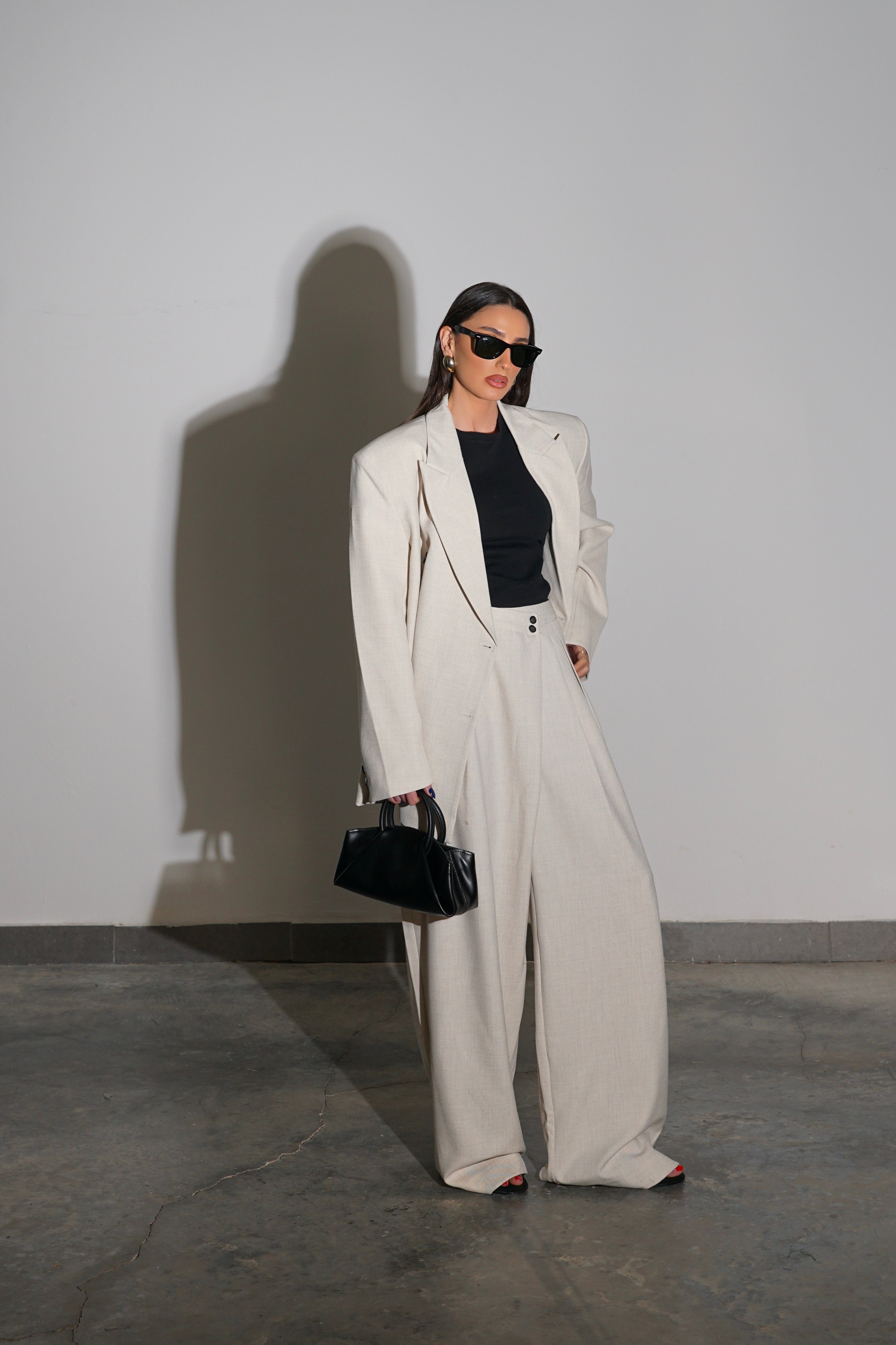 חליפת ולורה