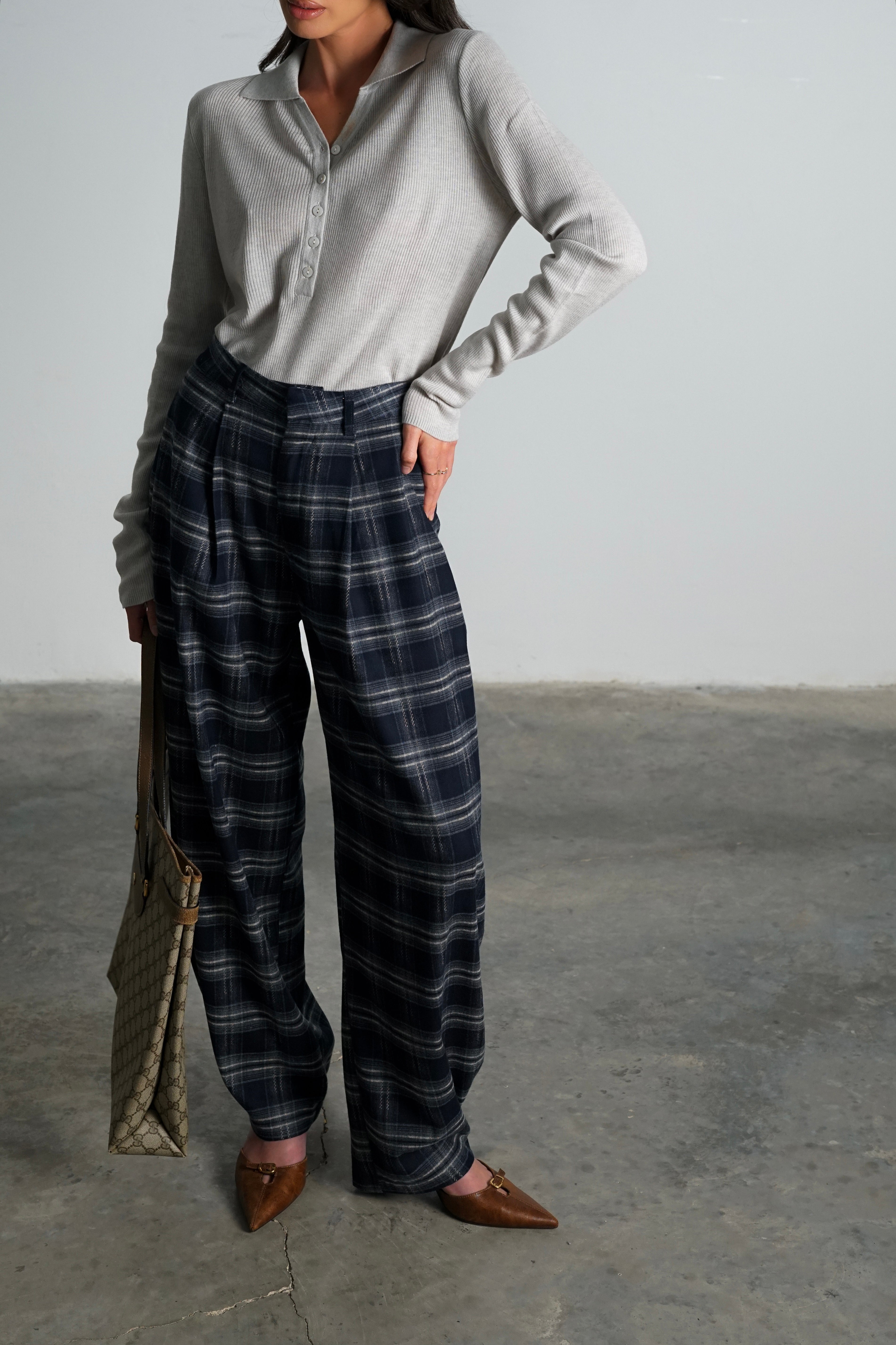 חולצת פלאה-אפור