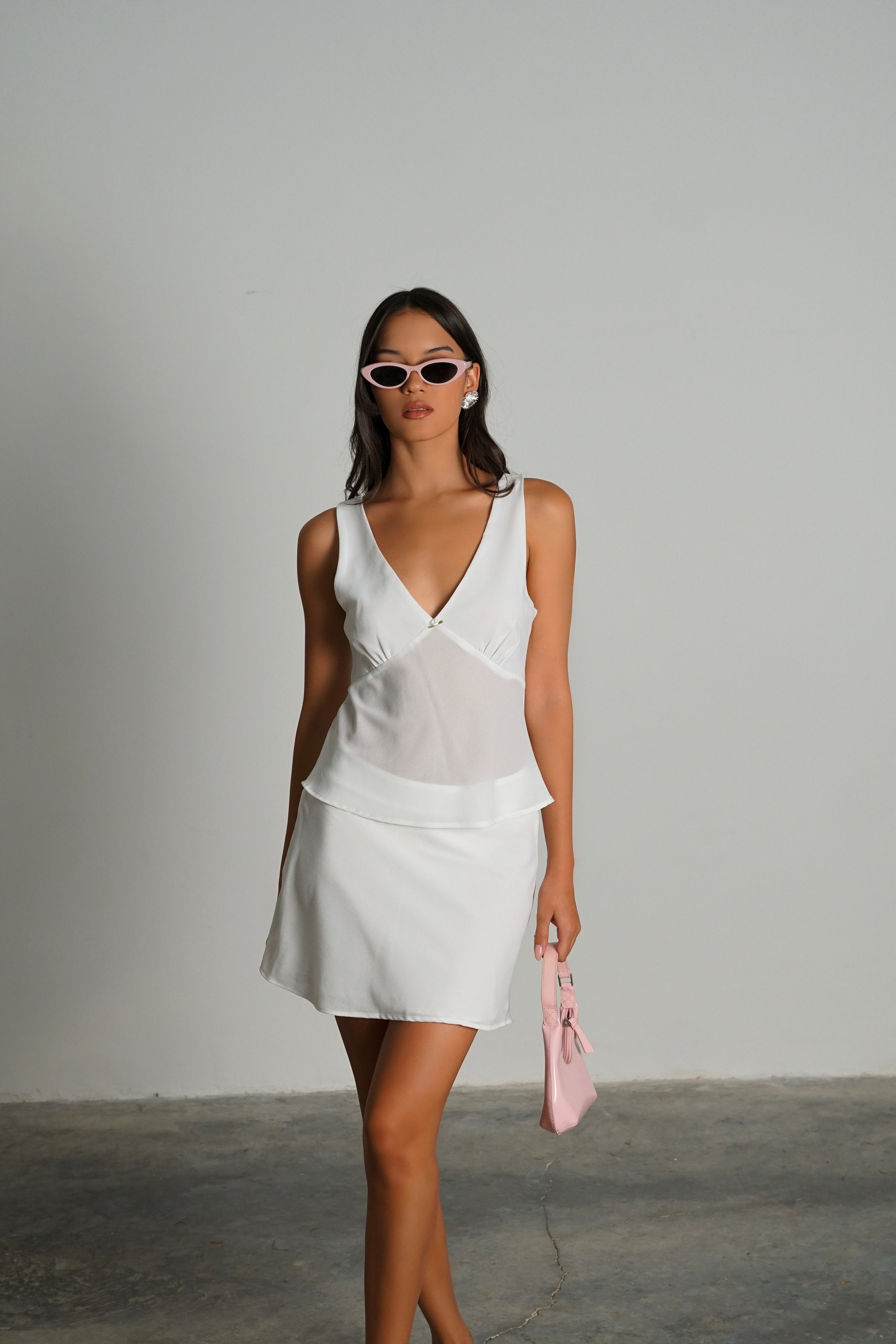 חליפת רינו-לבן